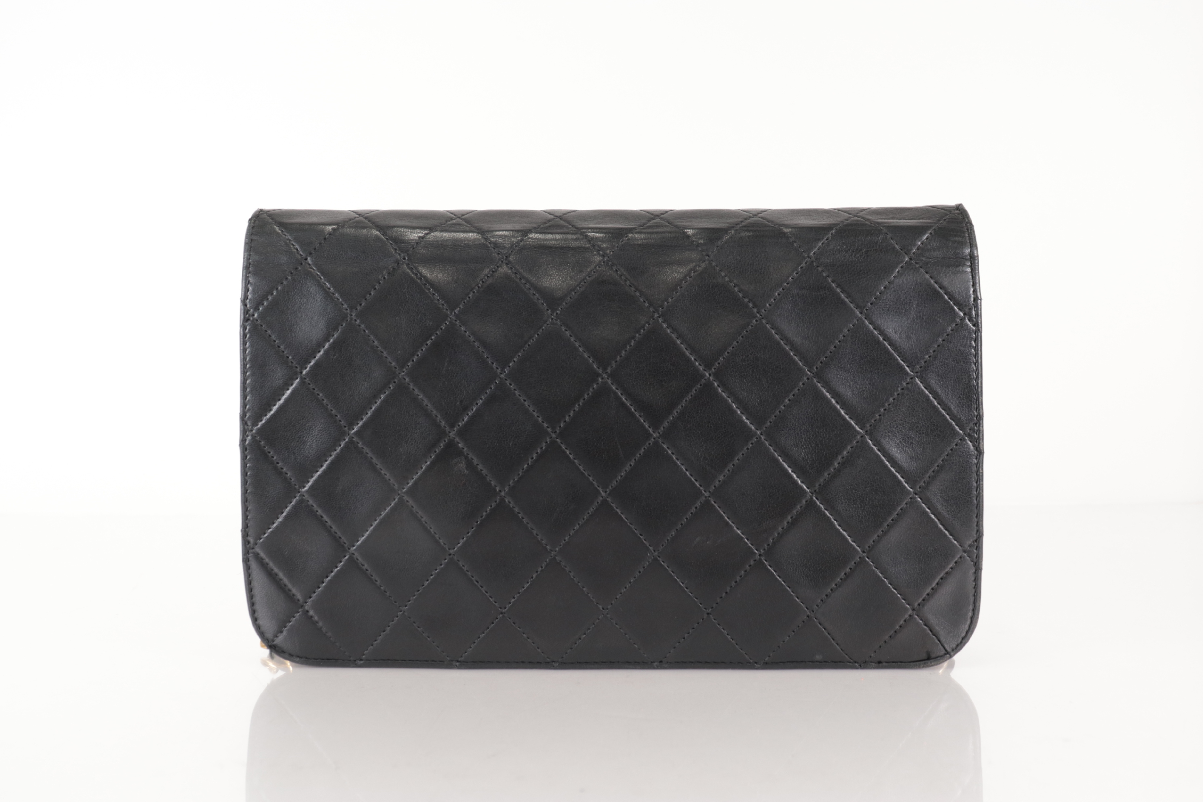 Full Flap Push Lambskin Chain Shoulder Bag (Serial No. 7) — view 2