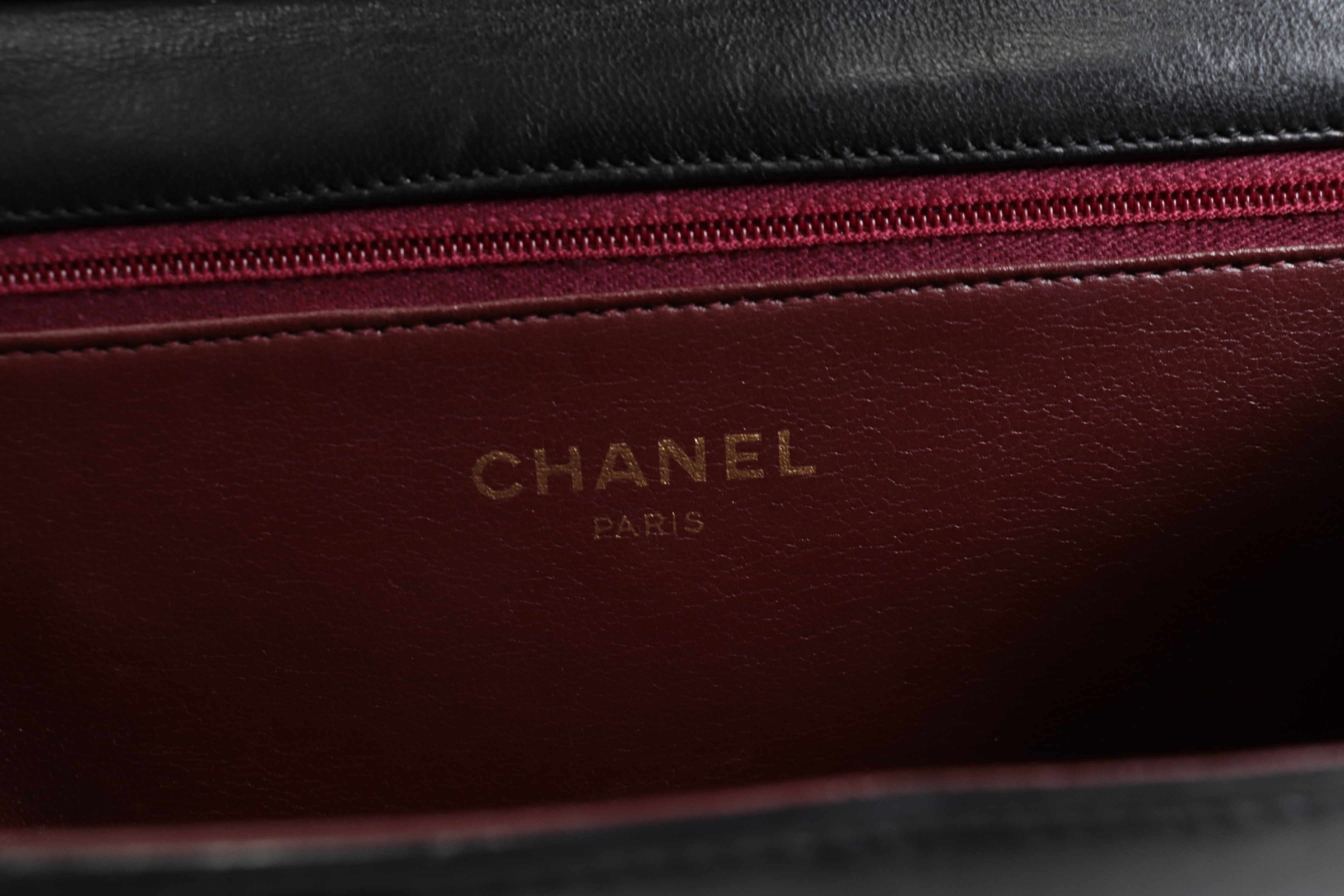 Full Flap Push Lambskin Chain Shoulder Bag (Serial No. 7) — view 7