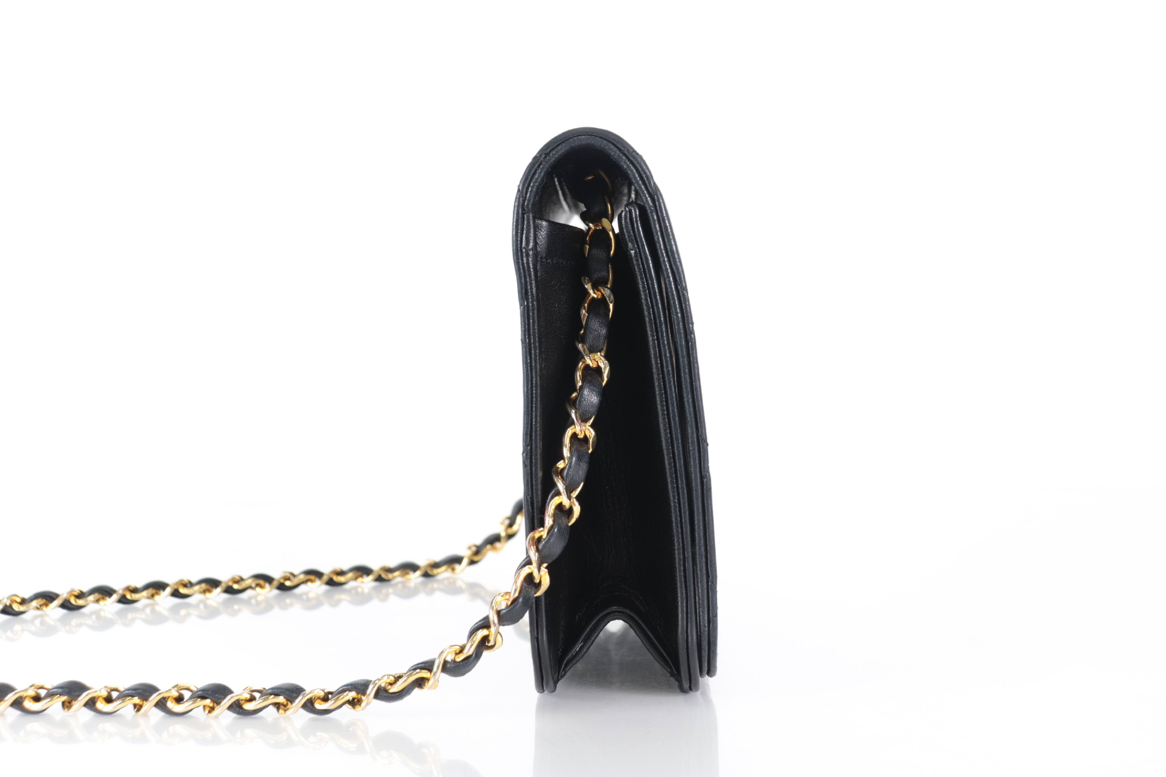 Matelassé Lambskin Full Flap Push Chain Shoulder Bag — view 3