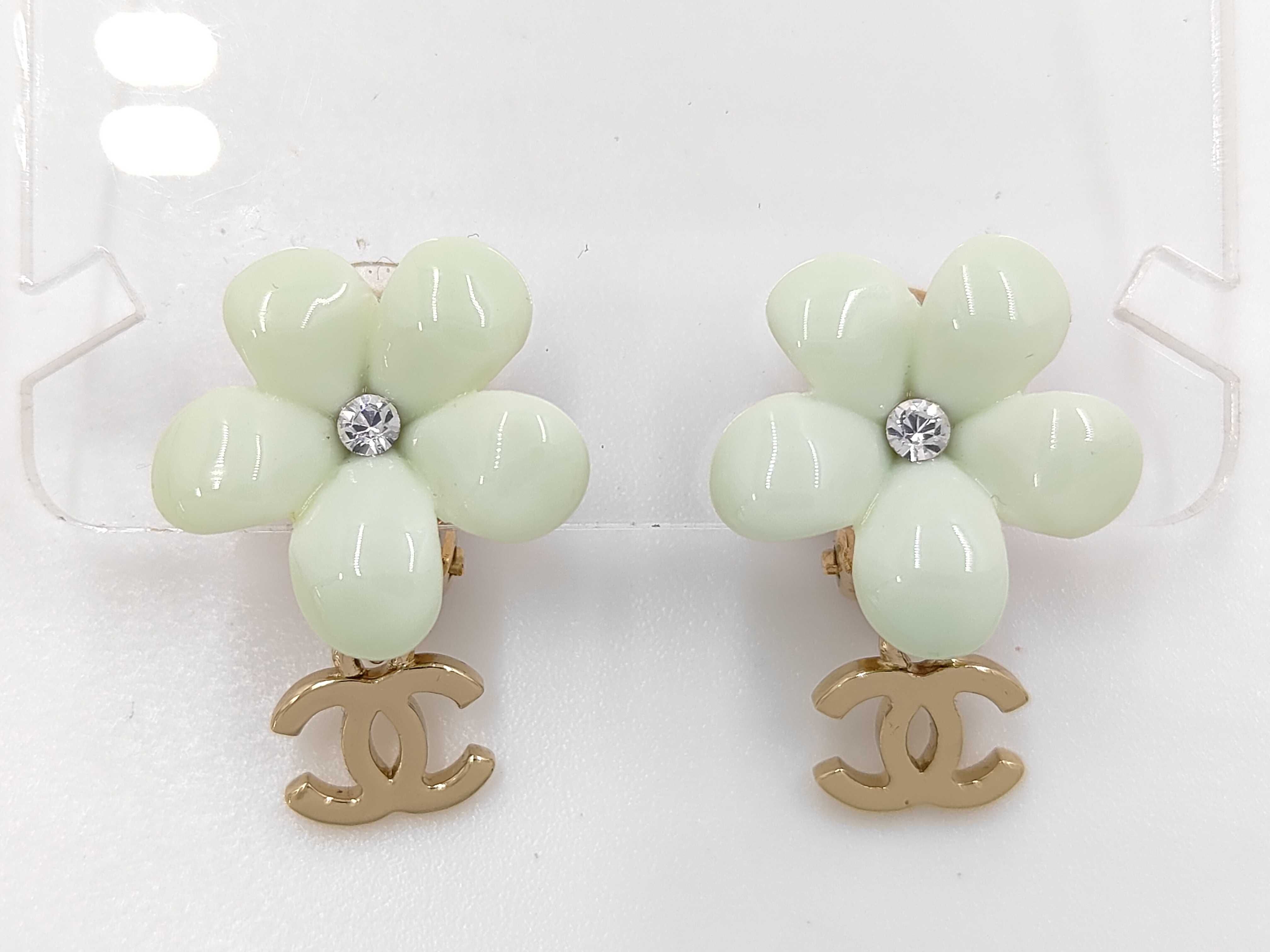 Earrings 05A
