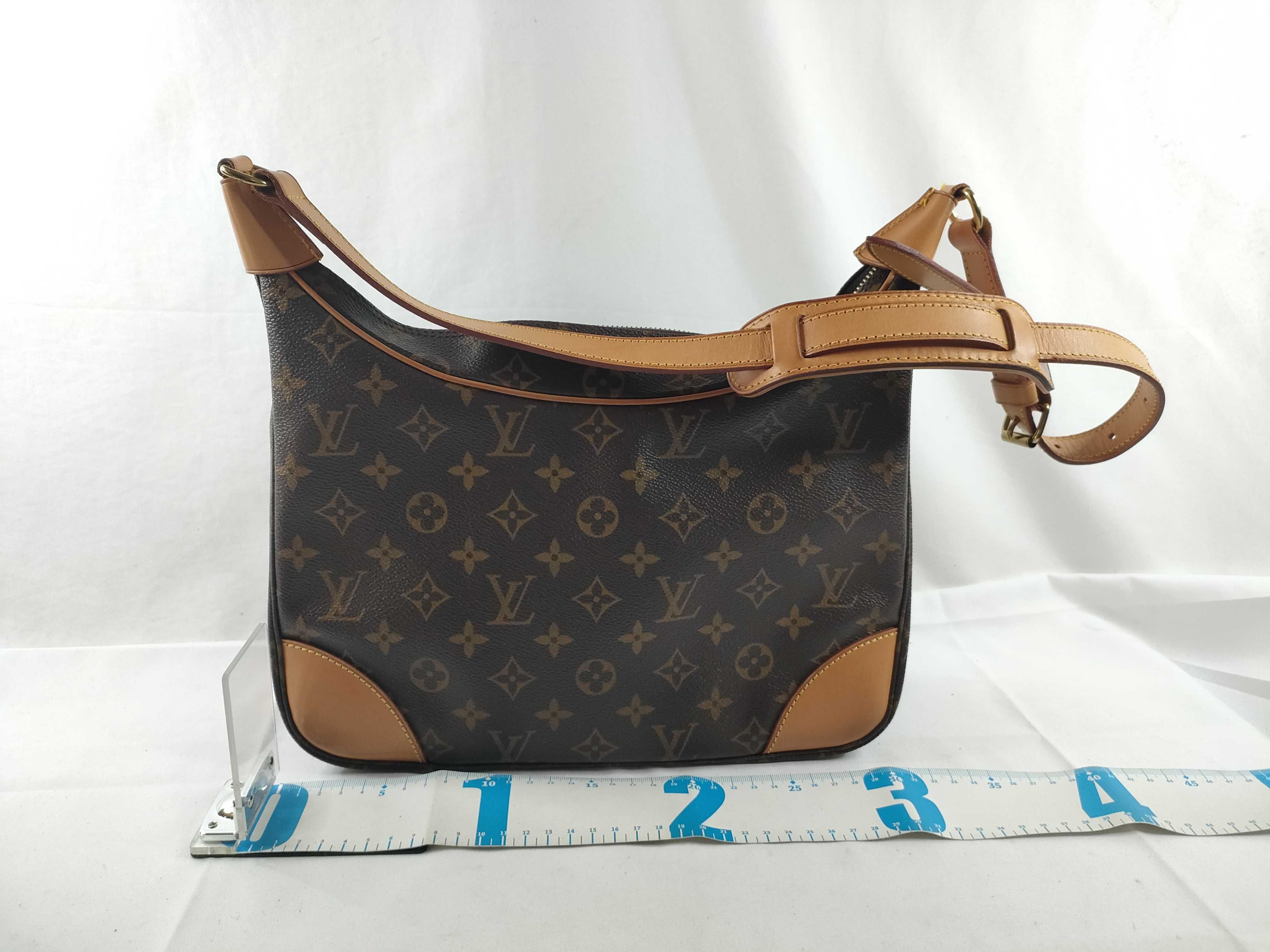 Monogram Boulogne 30 M51265 Brown Shoulder Bag — view 2