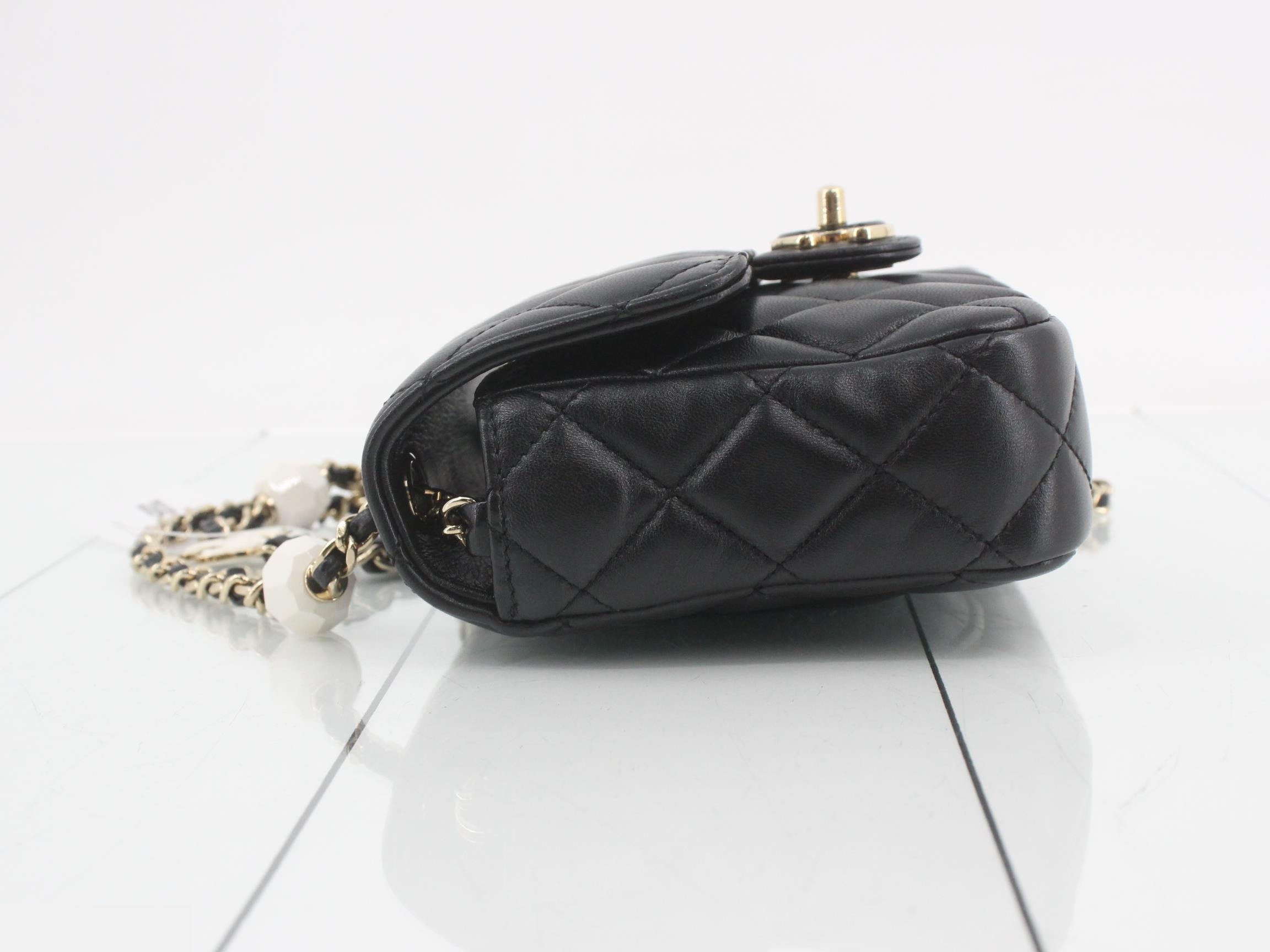 Matelassé Chain Shoulder Bag — view 4