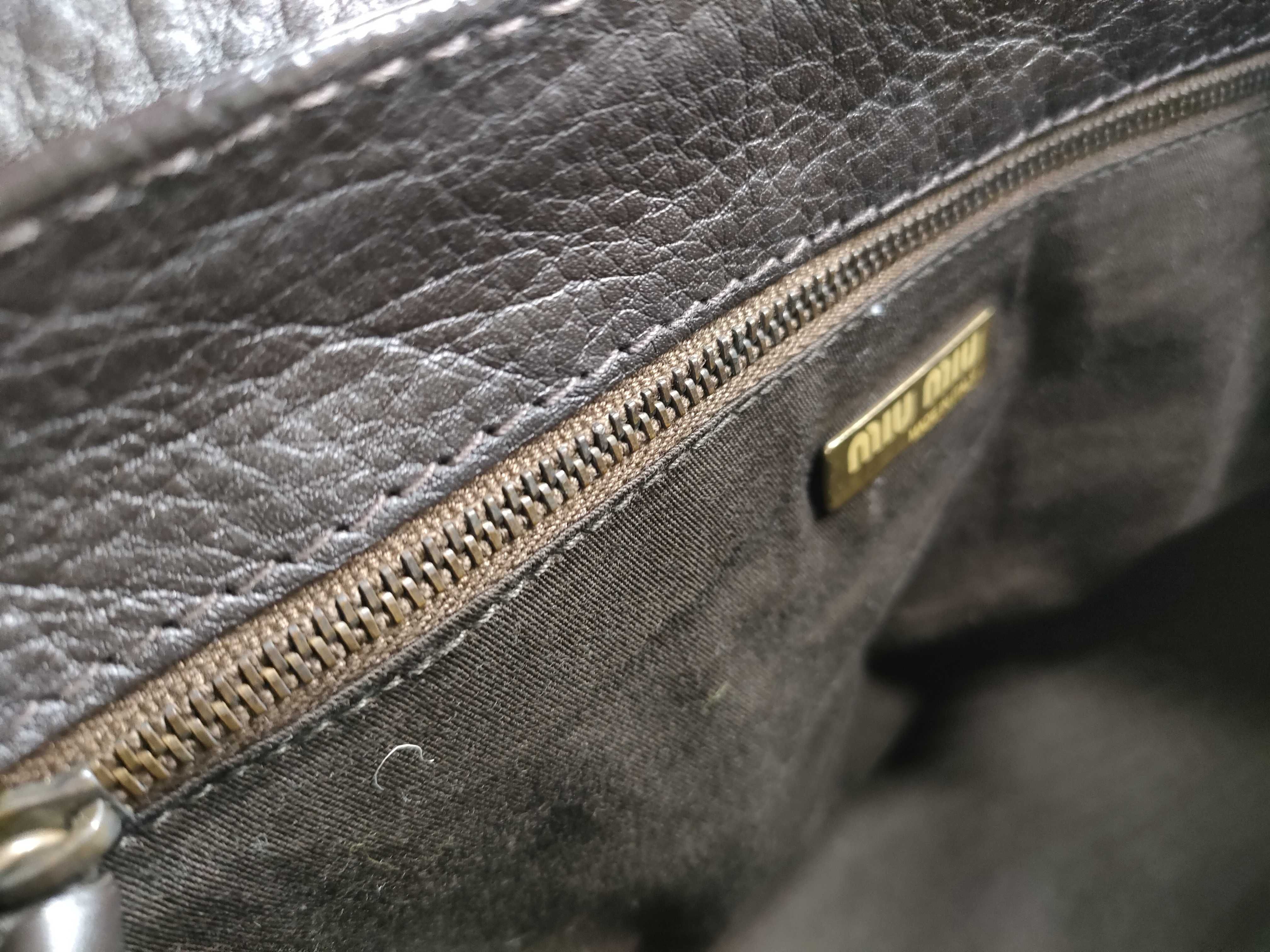 Turnlock Leather Shoulder Bag — view 13