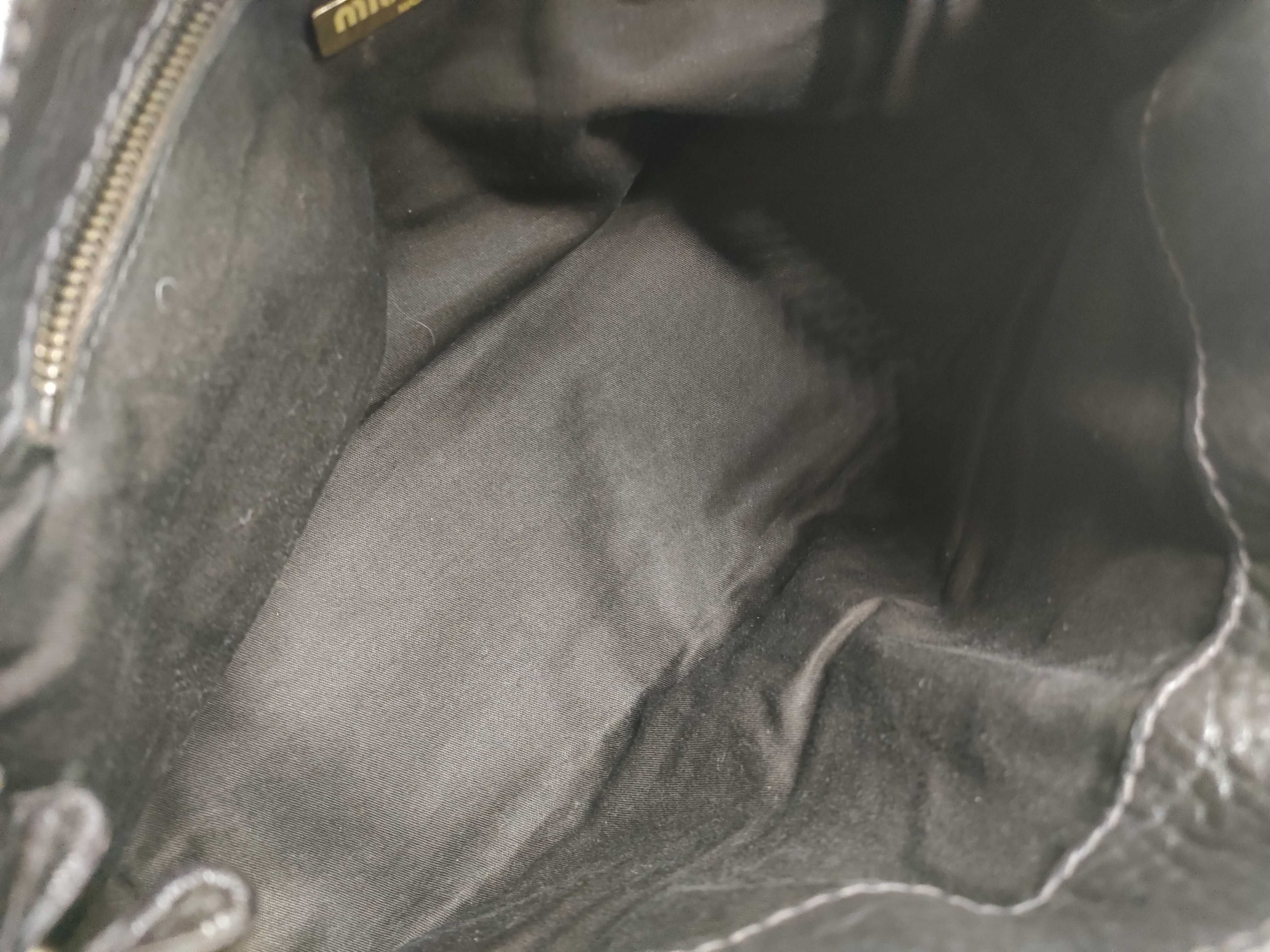 Turnlock Leather Shoulder Bag — view 9
