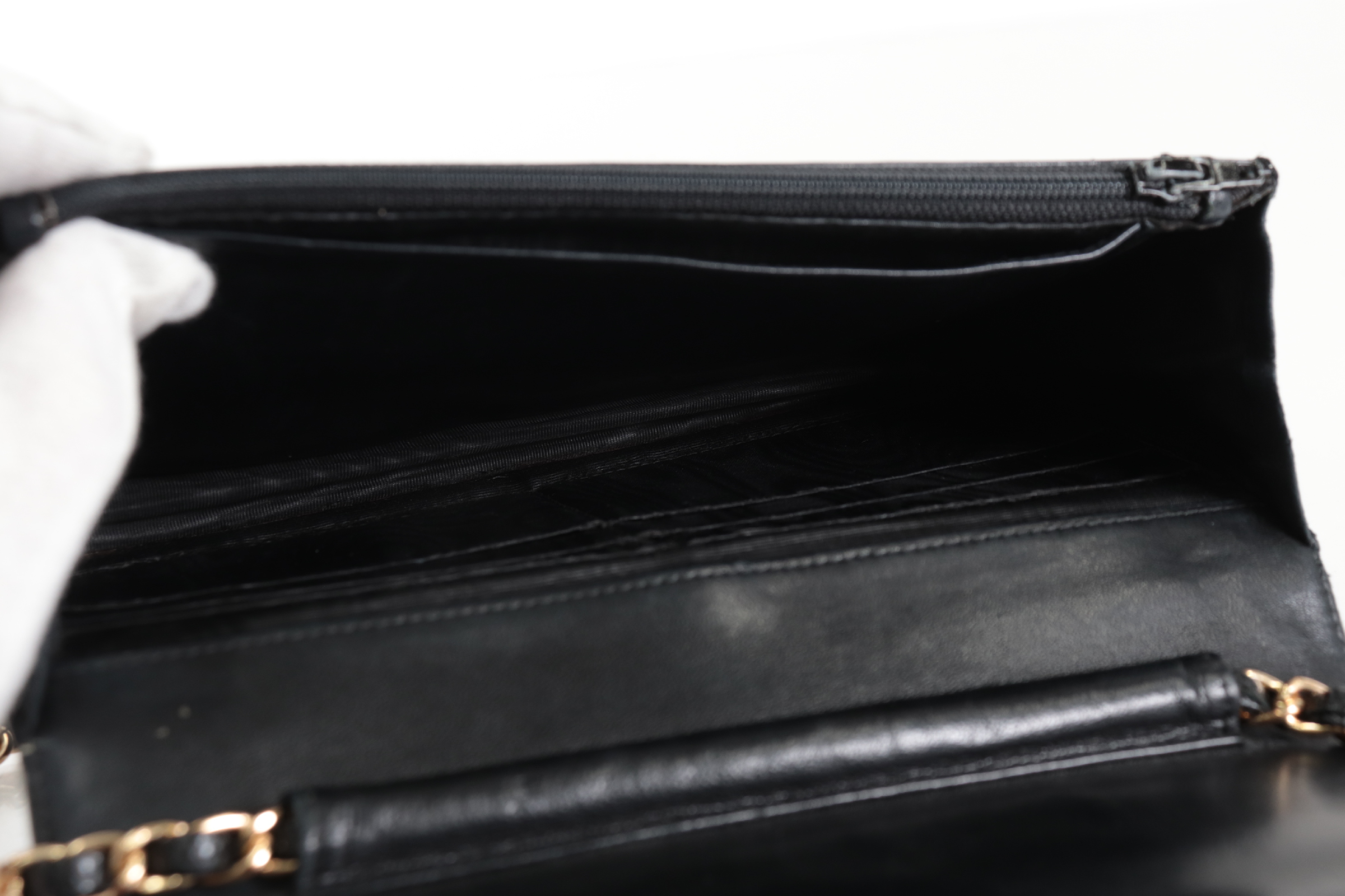 Caviar Chain Wallet, Series 7 Shoulder Bag — view 9