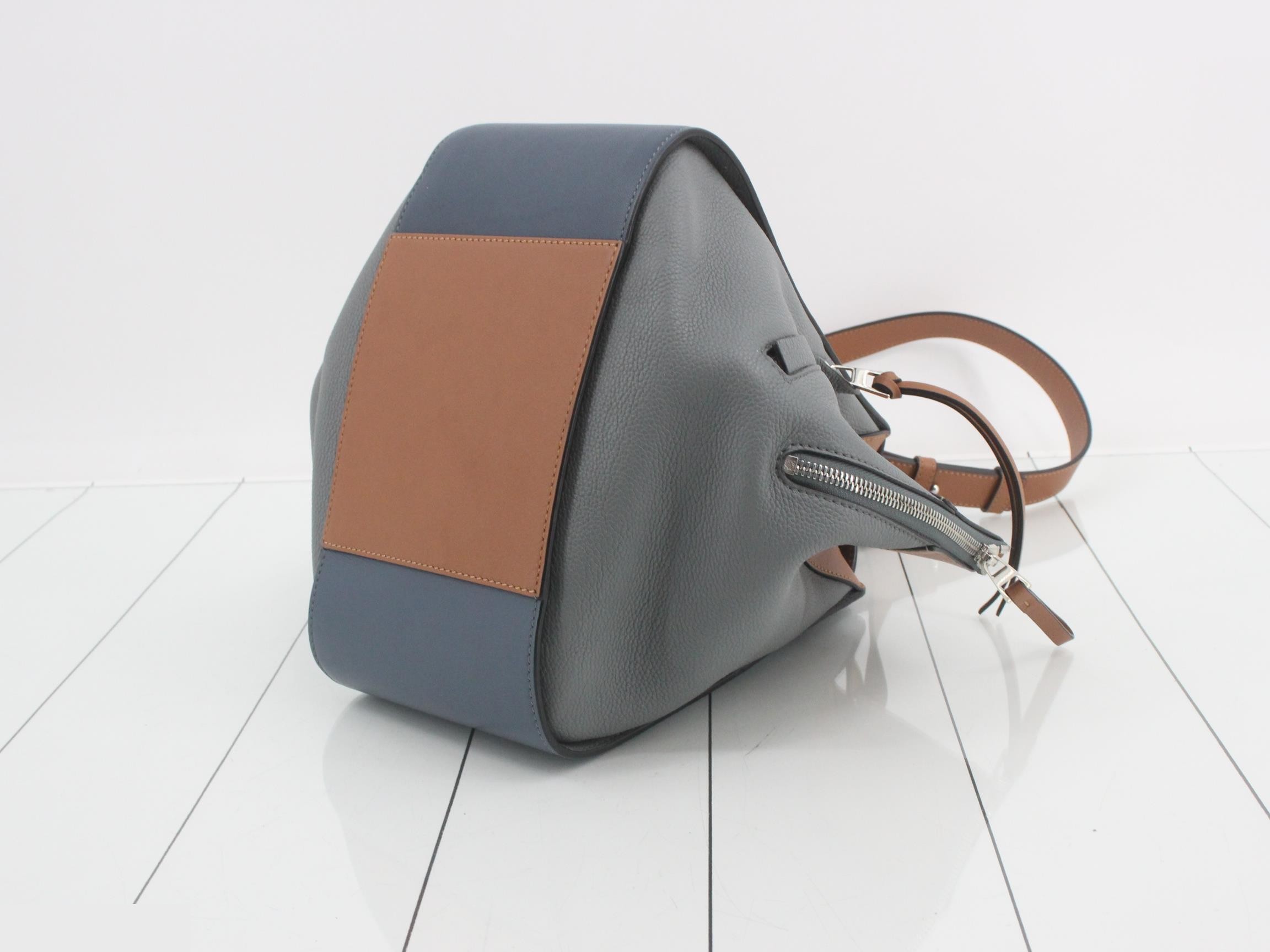 Hammock handbag, leather, gray — view 6