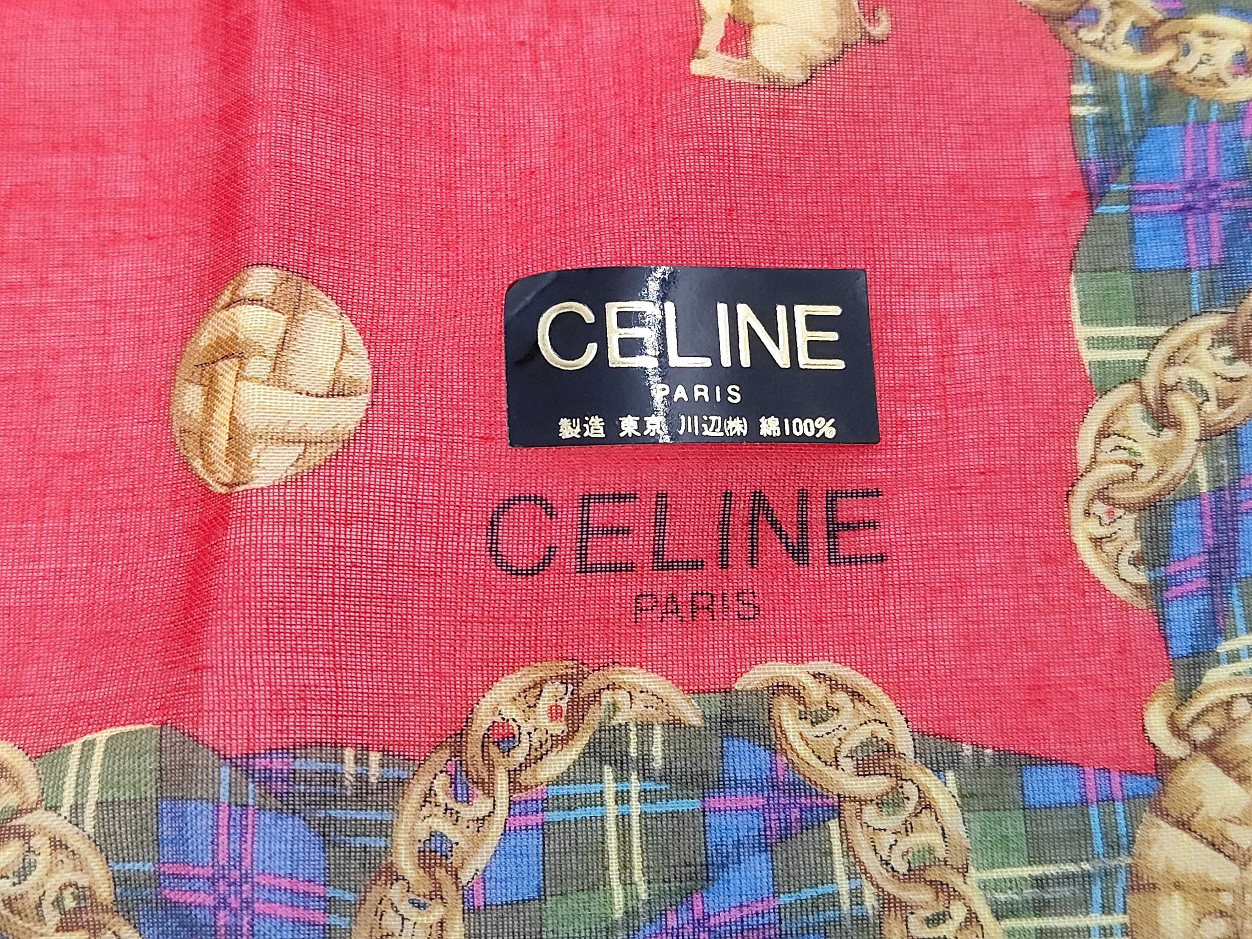 scarf/handkerchief with tag, logo chain, Triomphe design, red, and other accessories. — view 3