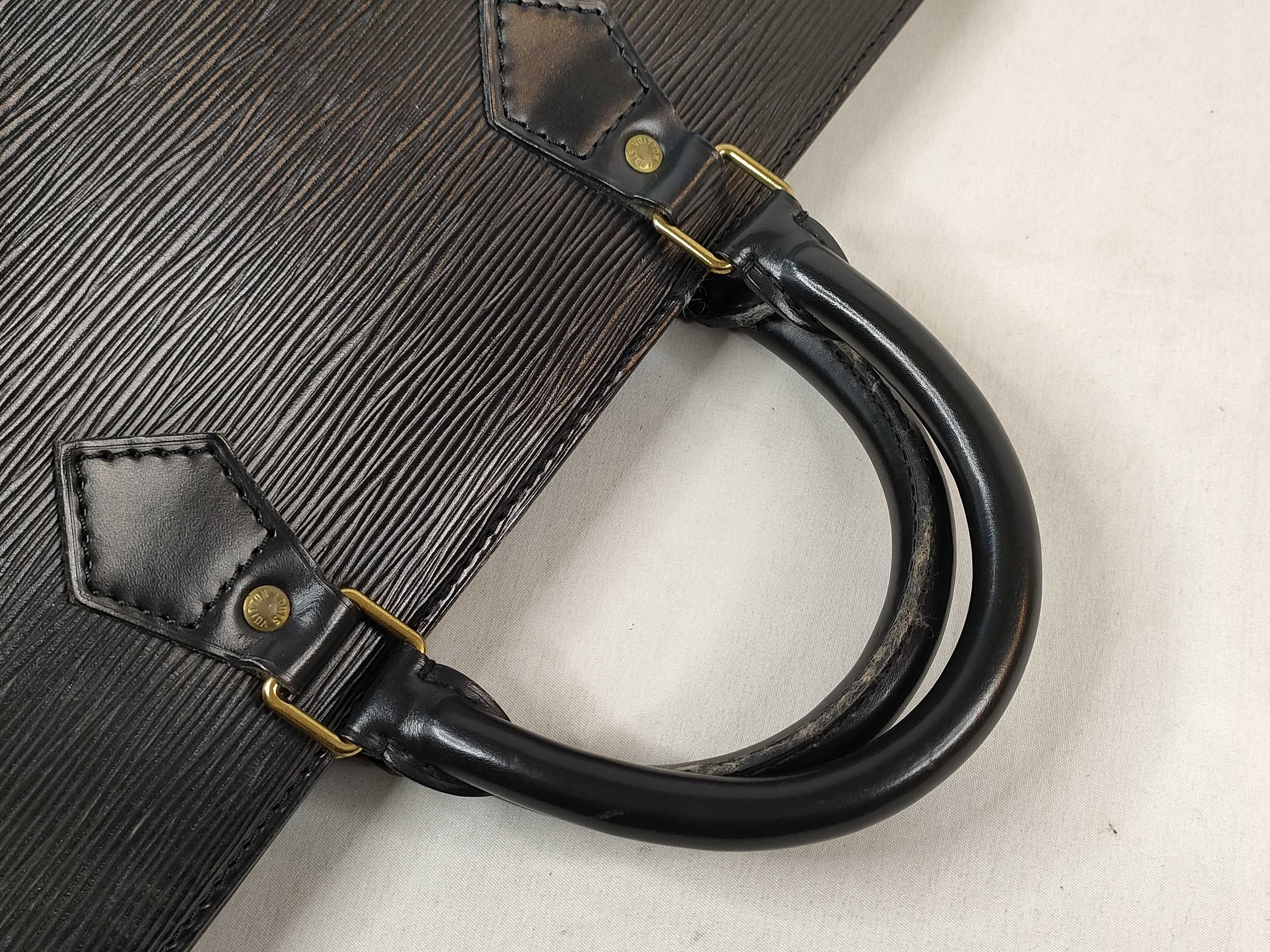 Epi Leather Handbag Sac Triangle Handbag — view 3