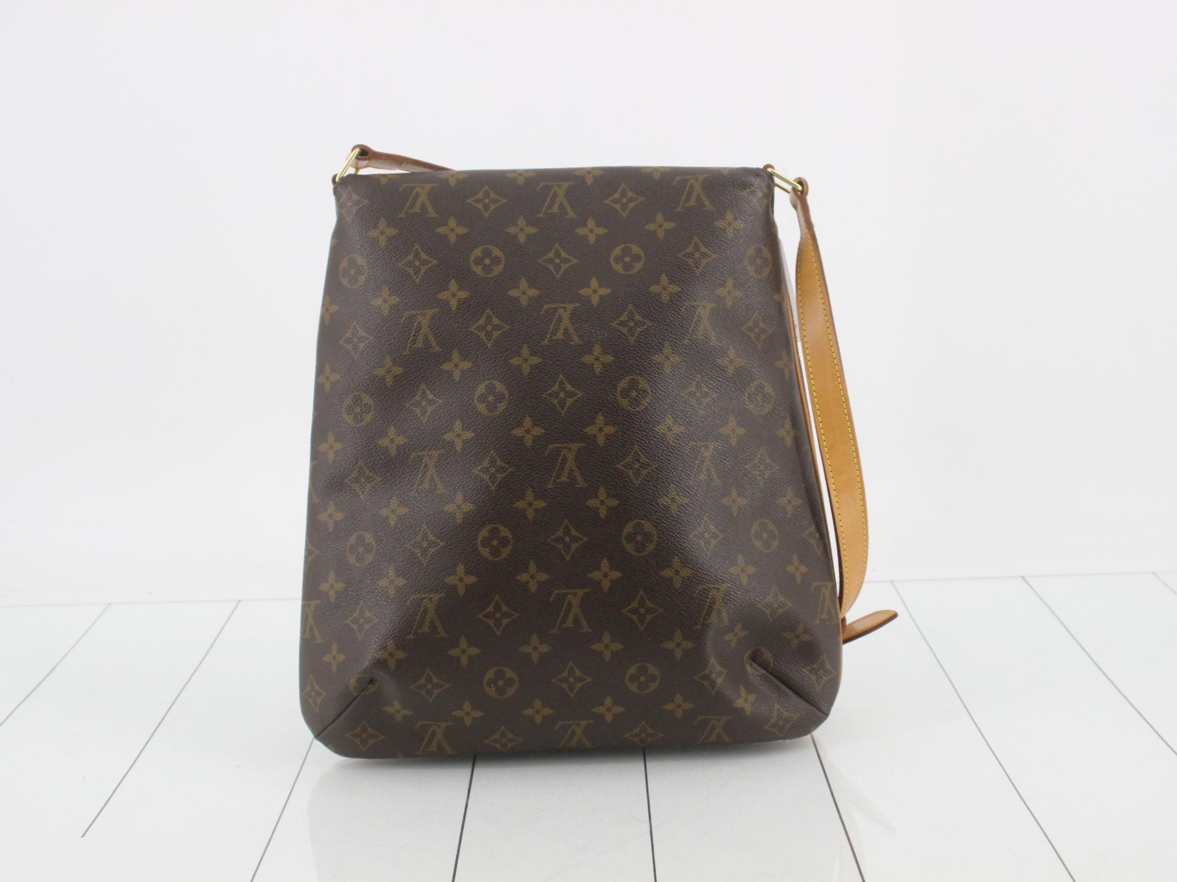 Musette — view 2