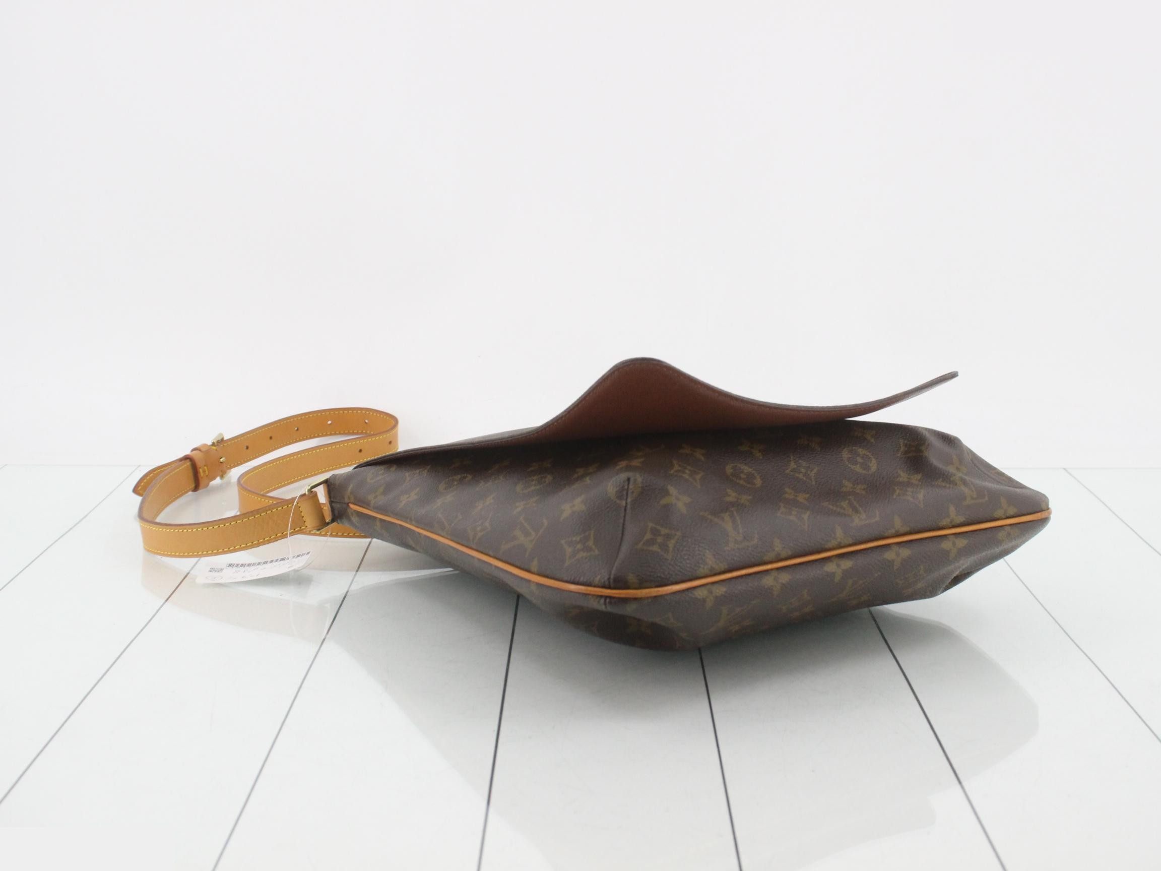 Musette — view 5