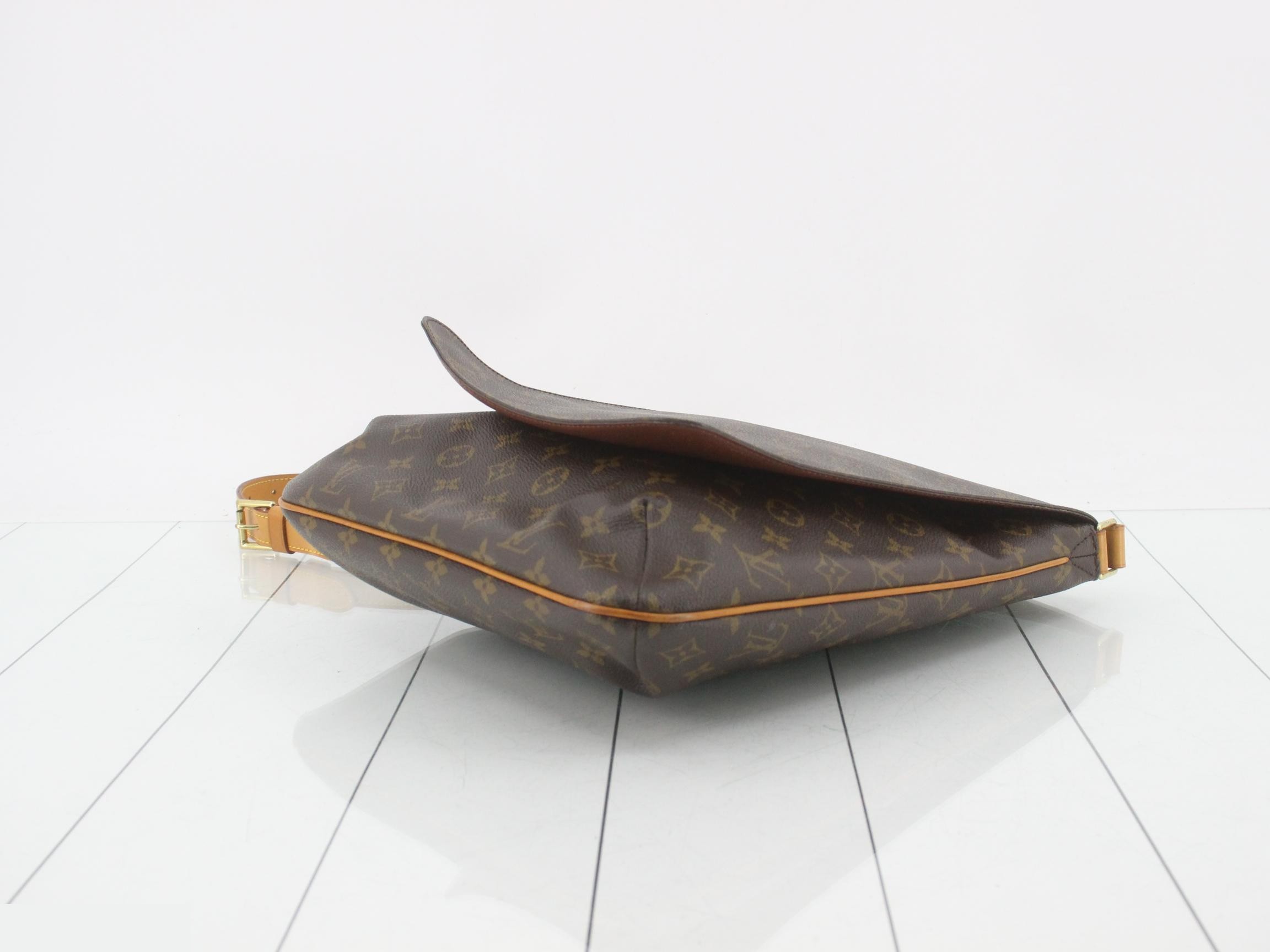 Musette — view 6