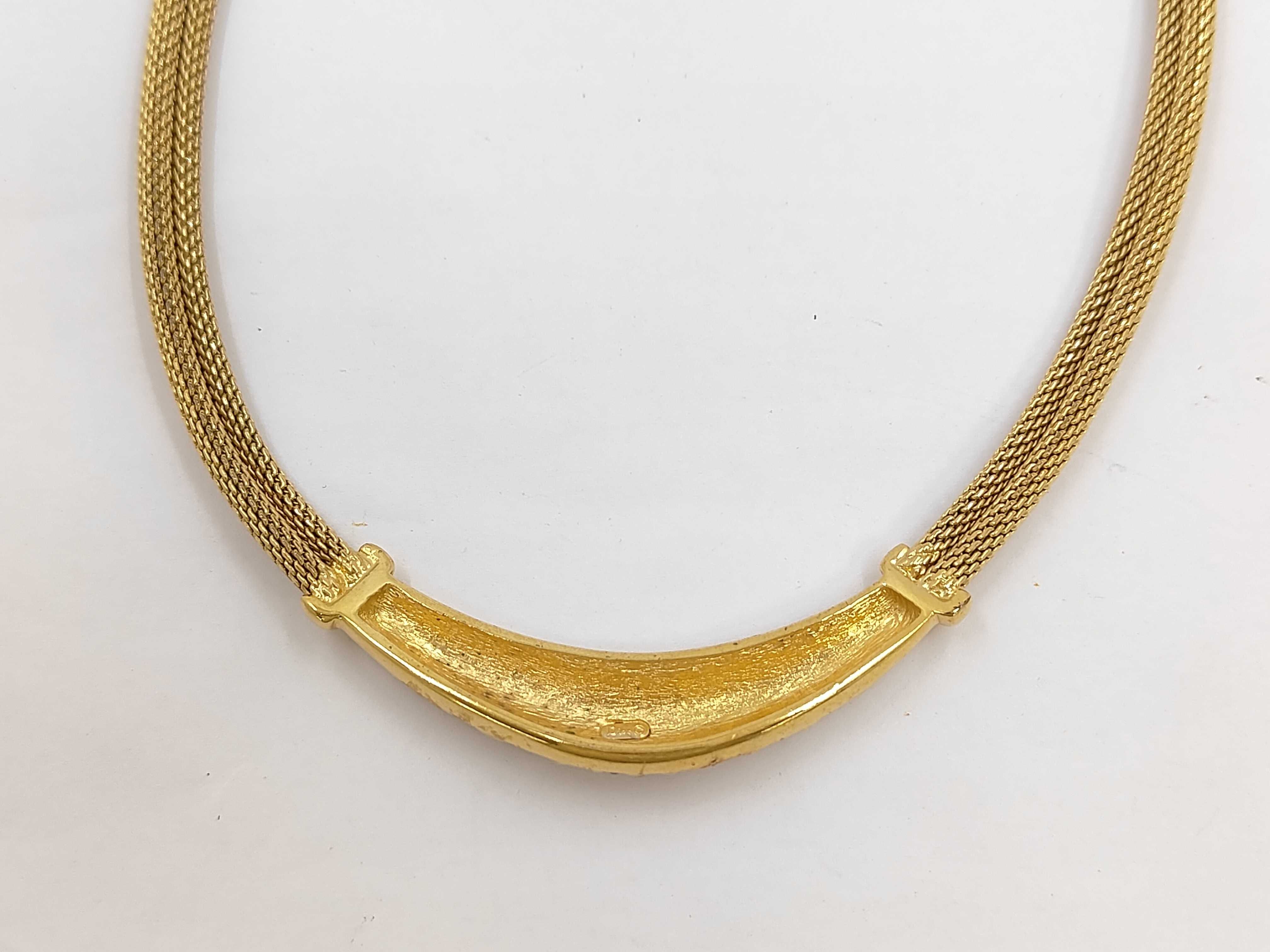 necklace — view 2