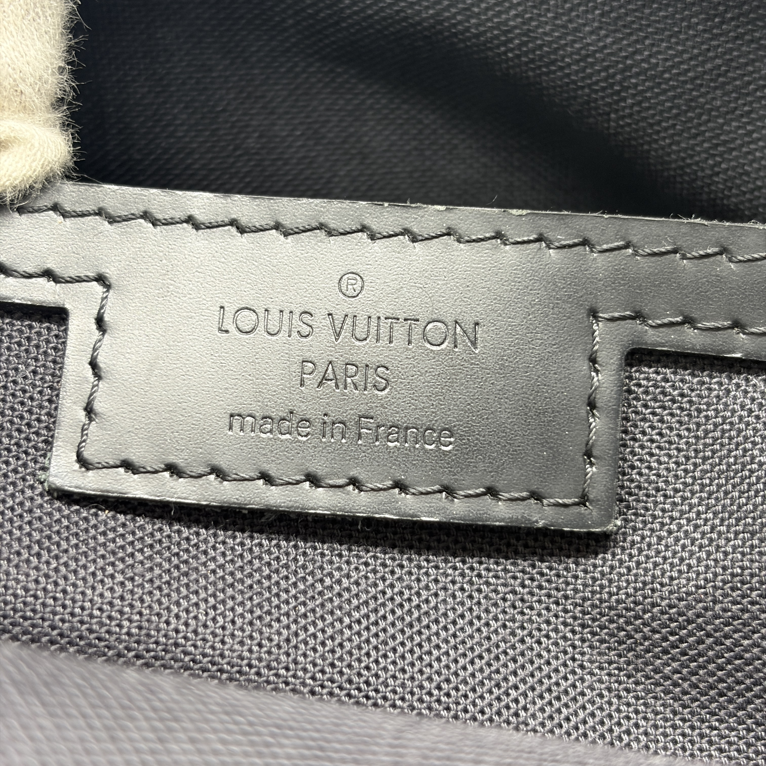 Damier Graphite Tadao Business Bag — view 14
