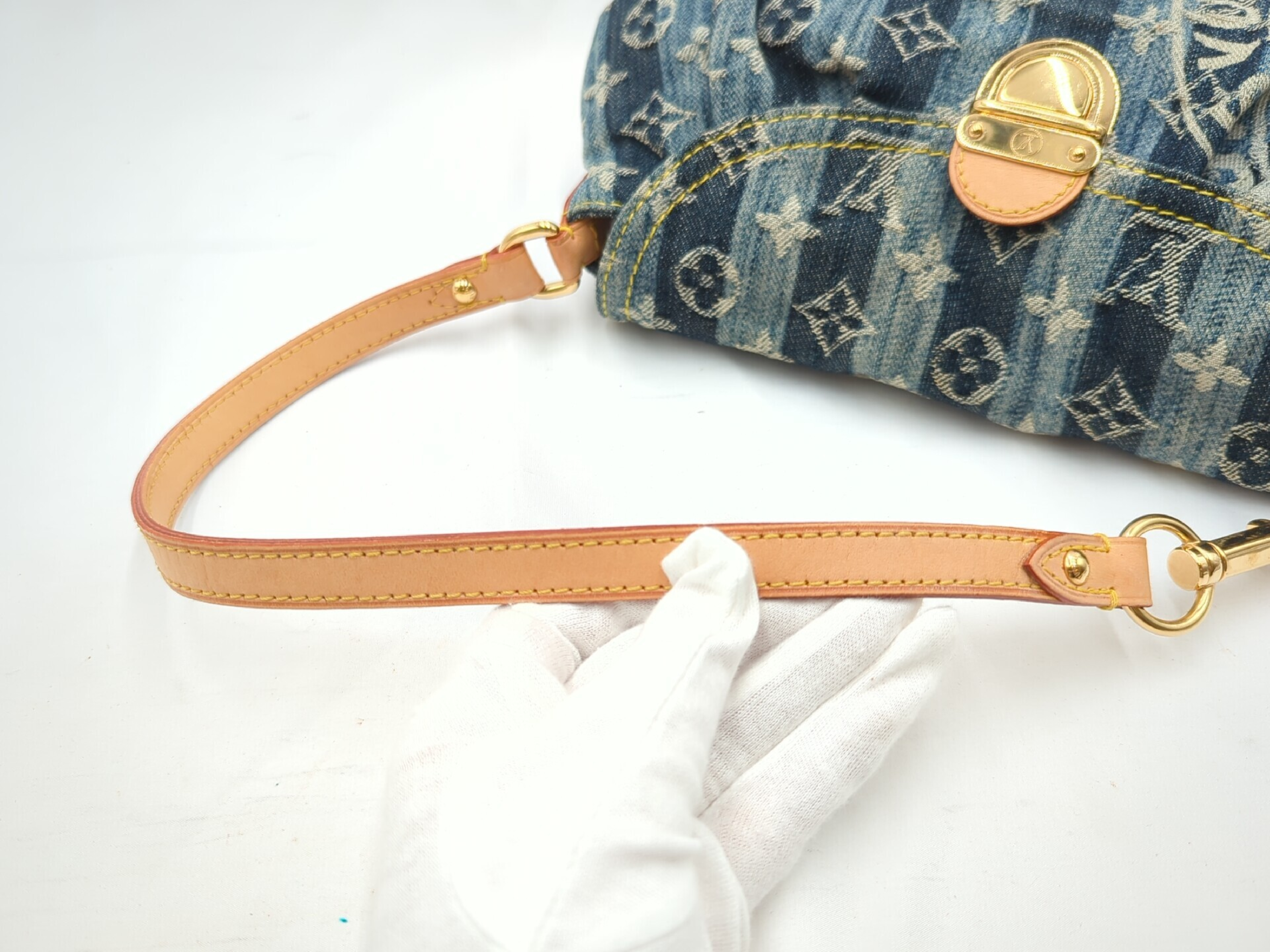M95333 Monogram Denim Mini Pleaty Raye Shoulder Bag — view 7