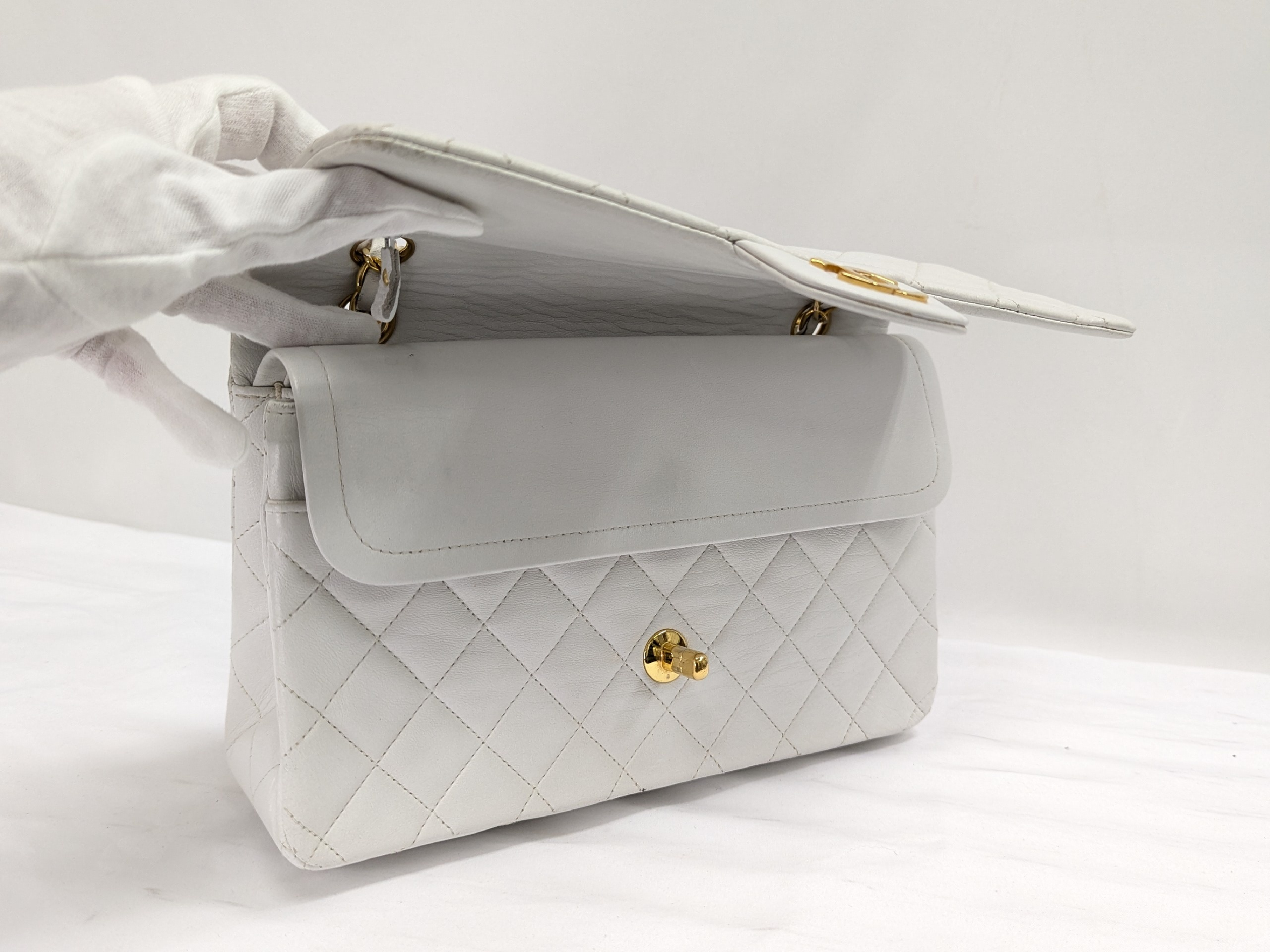 Lambskin Double Flap 25 White Shoulder Bag — view 9