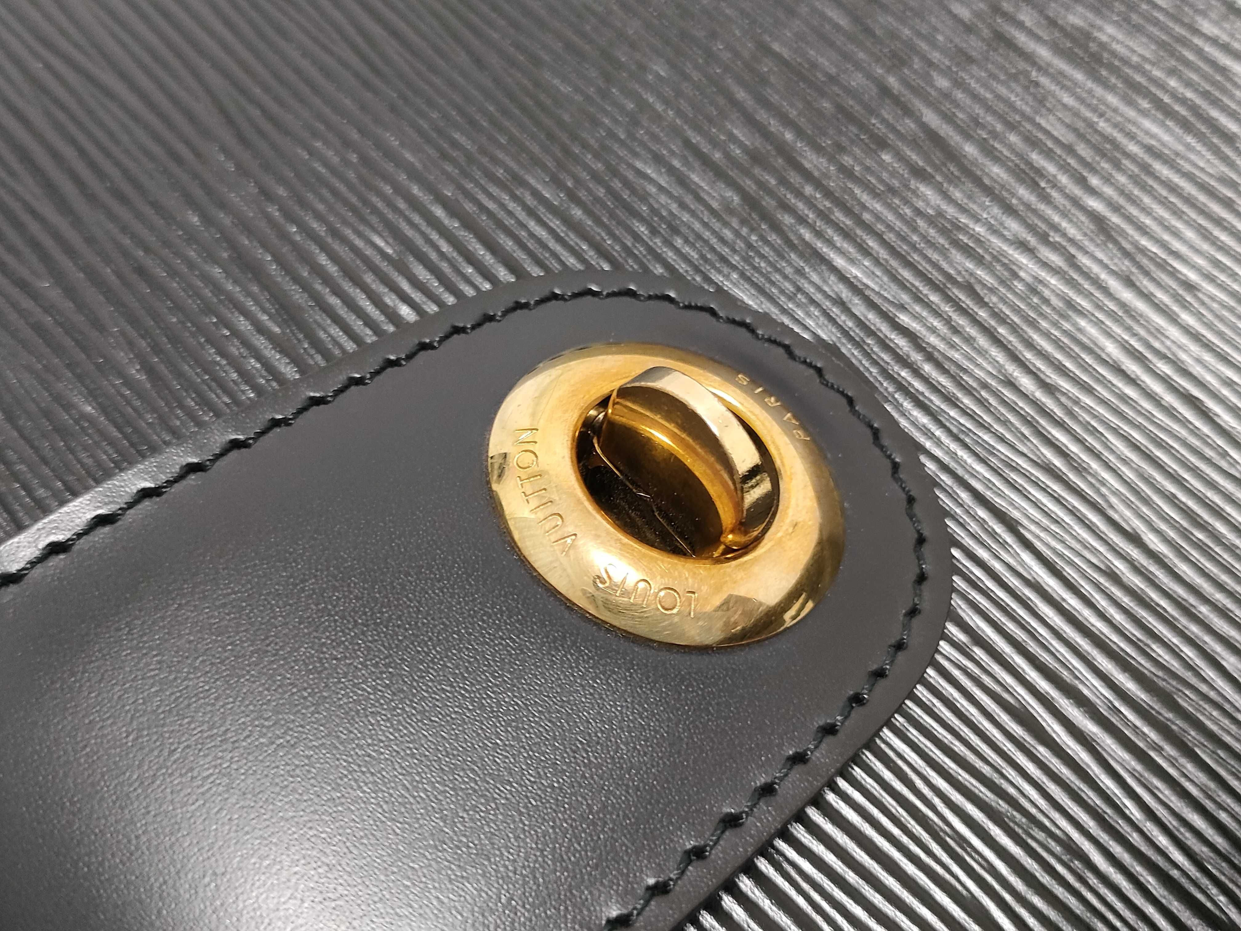 Epi Cluny Shoulder Bag — view 13