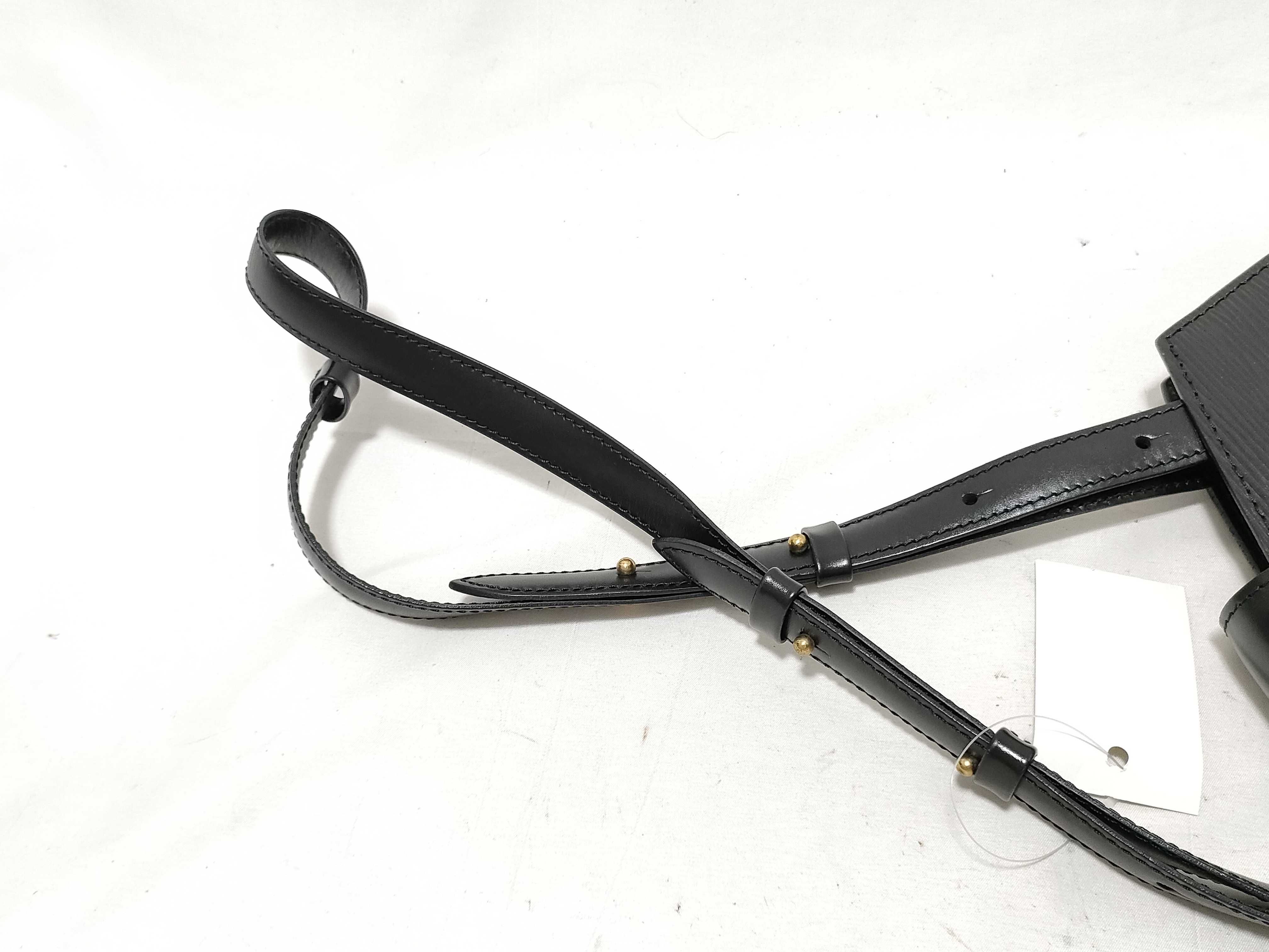 Epi Cluny Shoulder Bag — view 3