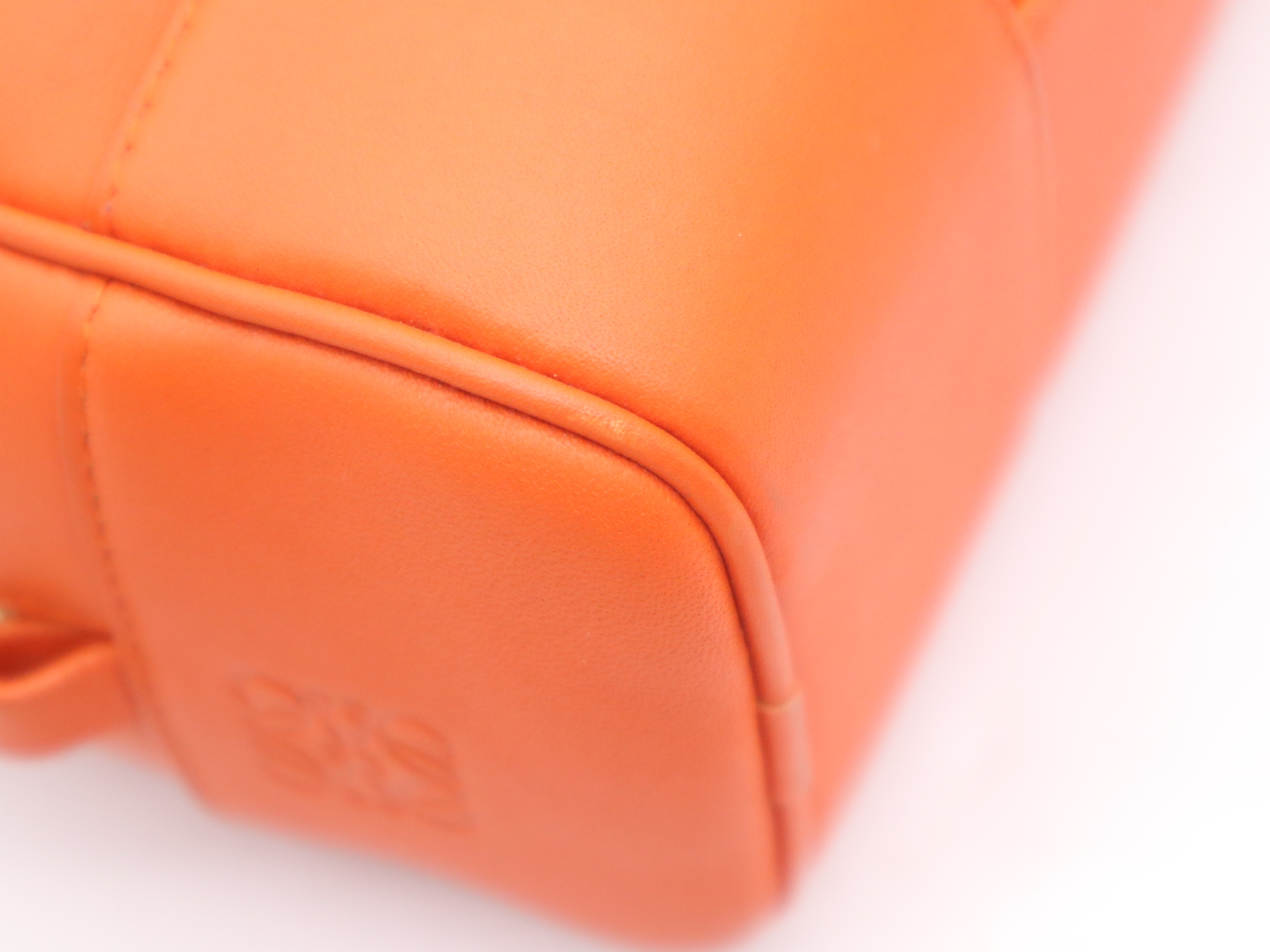 Leather Amazona 16 Square Handbag, Orange, with Shoulder Strap, Dust Bag x2, Padlock, and Keys x2 (Shoulder Bag) — view 10