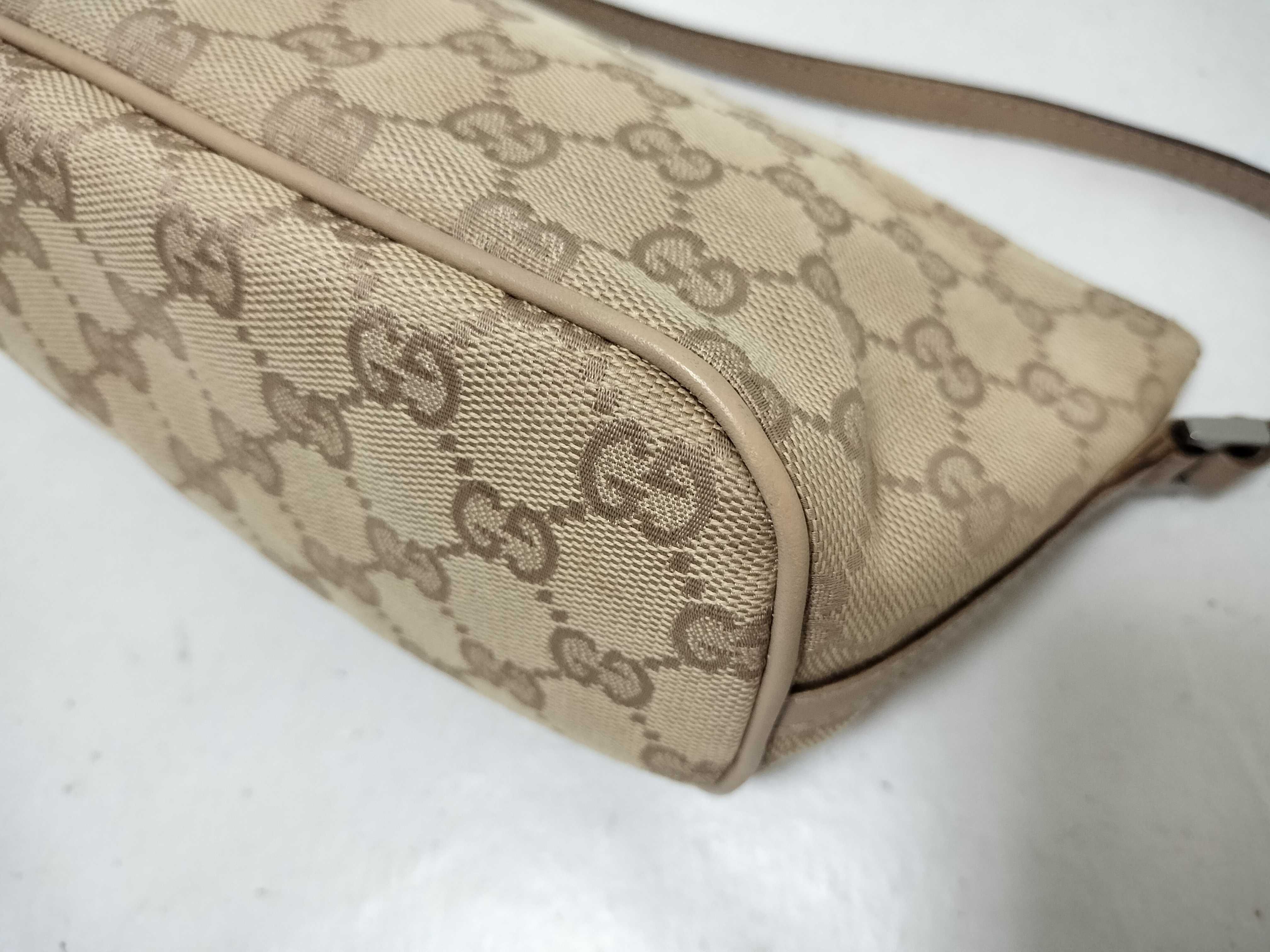 GG Canvas Gucci Accessory Pouch Handbag Beige GG Canvas 07193 2123 Pouch — view 7