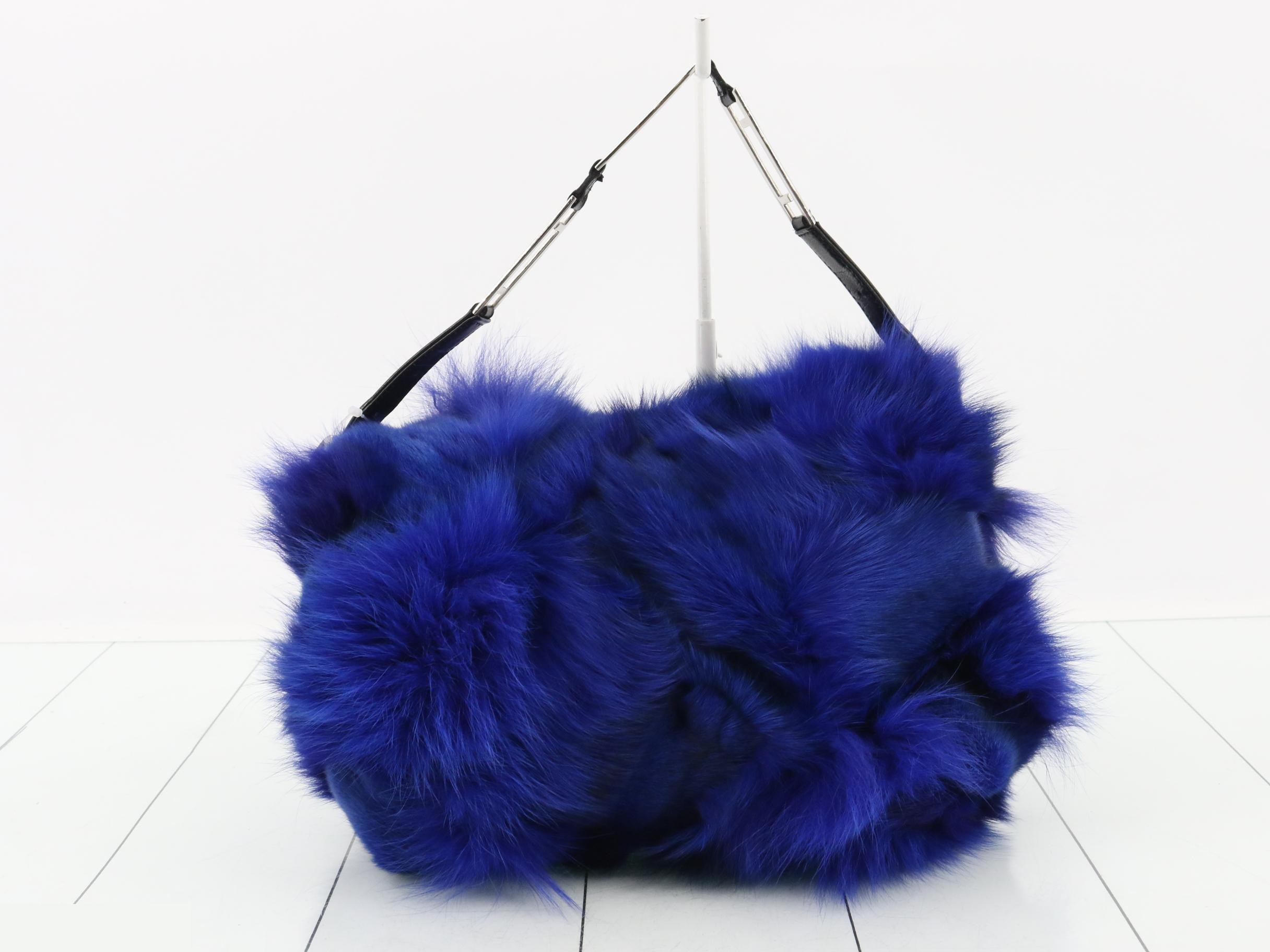 Mamma Bucket Fur — view 2