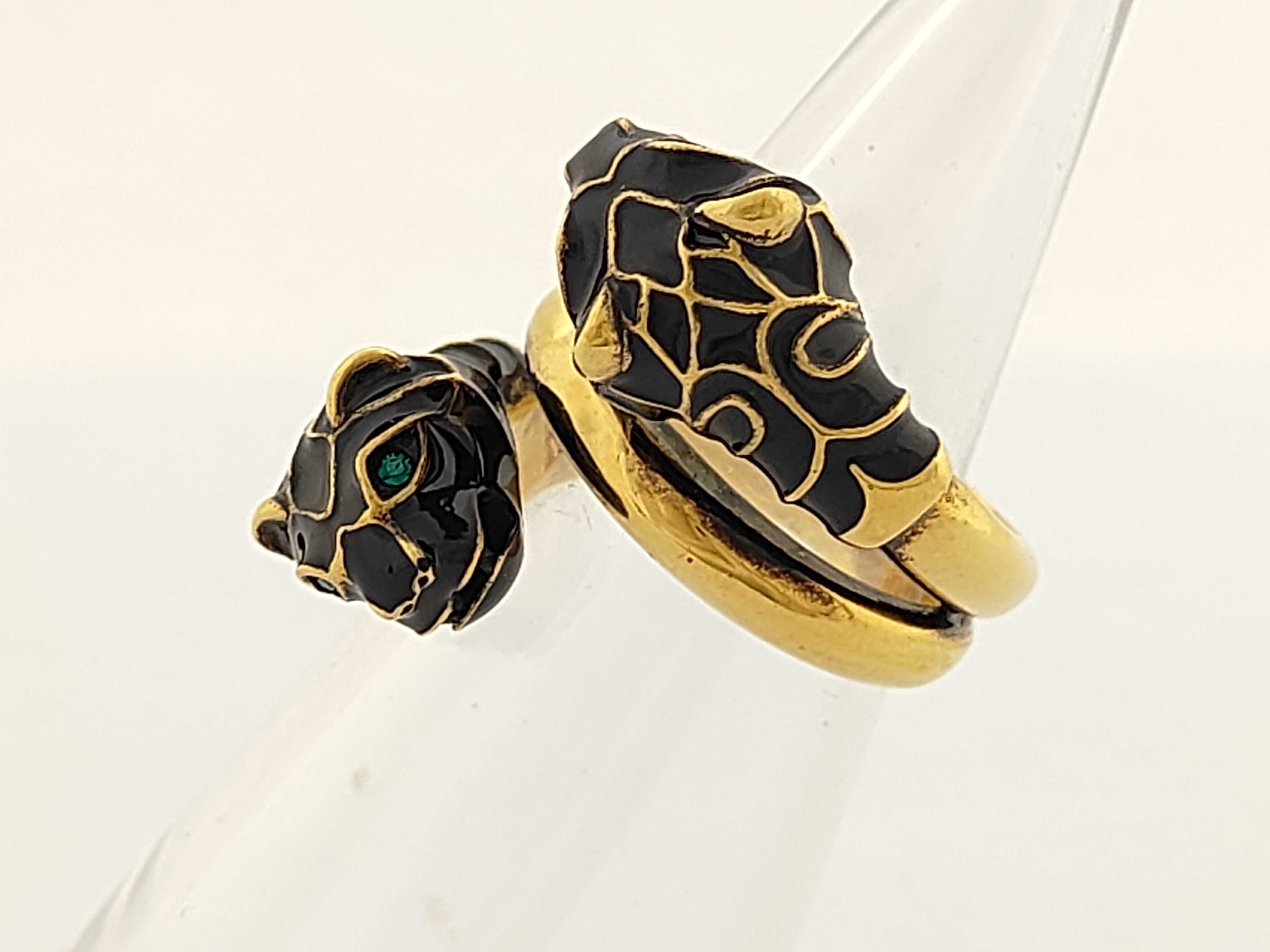 ring — view 3