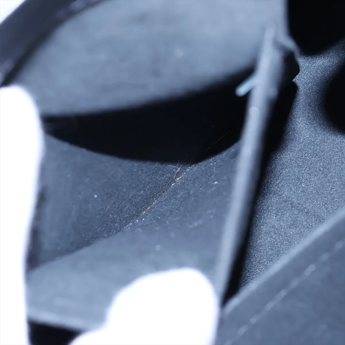 LV Logo Lockme Ever MM M51395 DU3198 Black — view 11