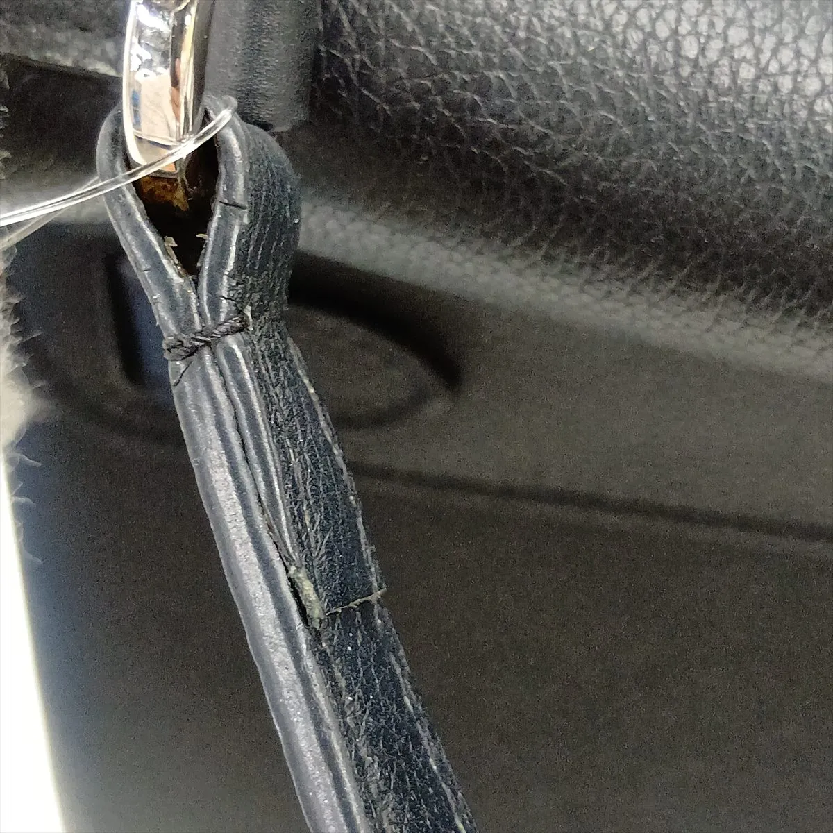 LV Logo Lockme Ever MM M51395 DU3198 Black — view 15