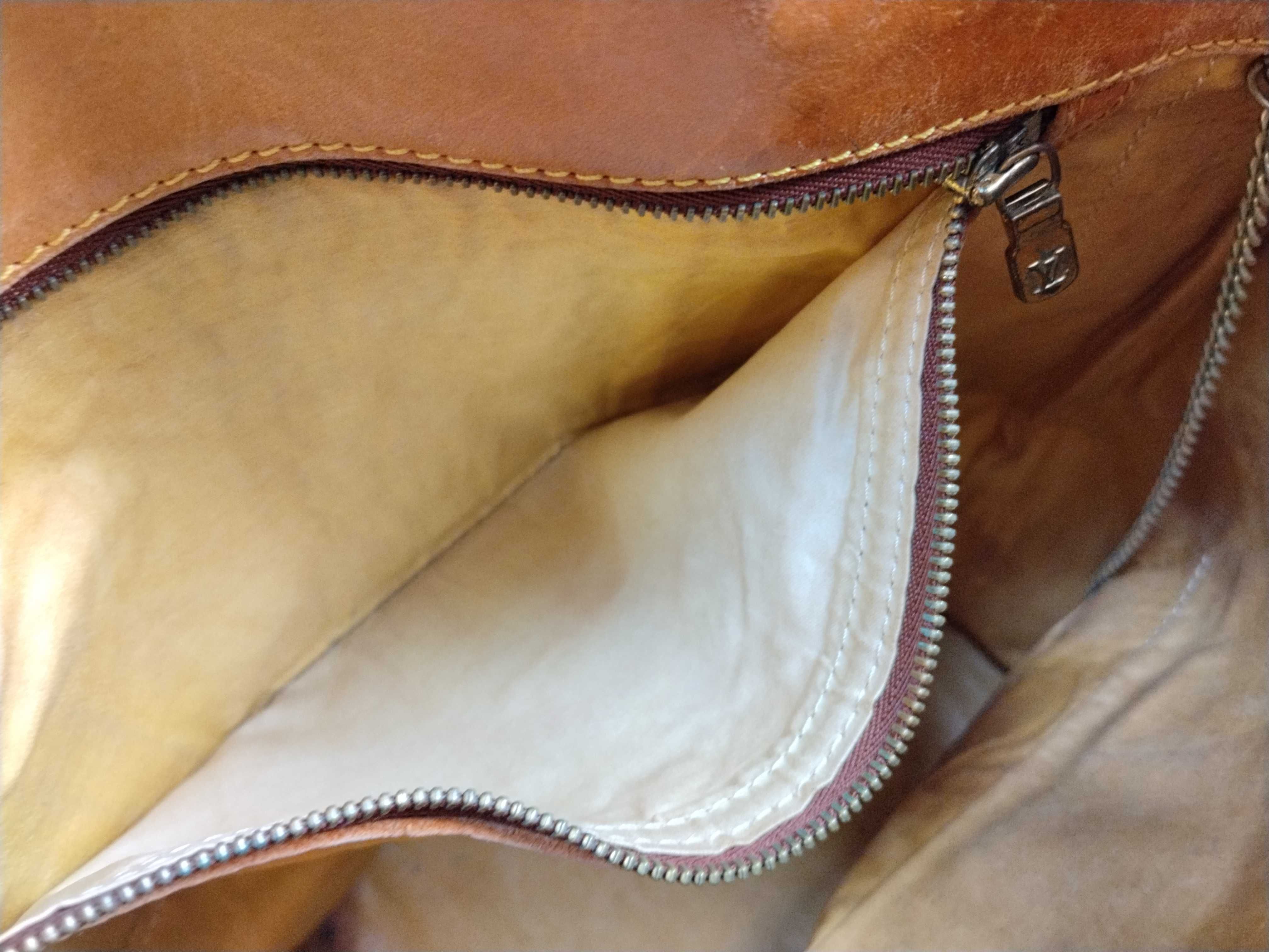 Monogram LV Monogram Bucket 27 M42236 Tote Bag — view 13