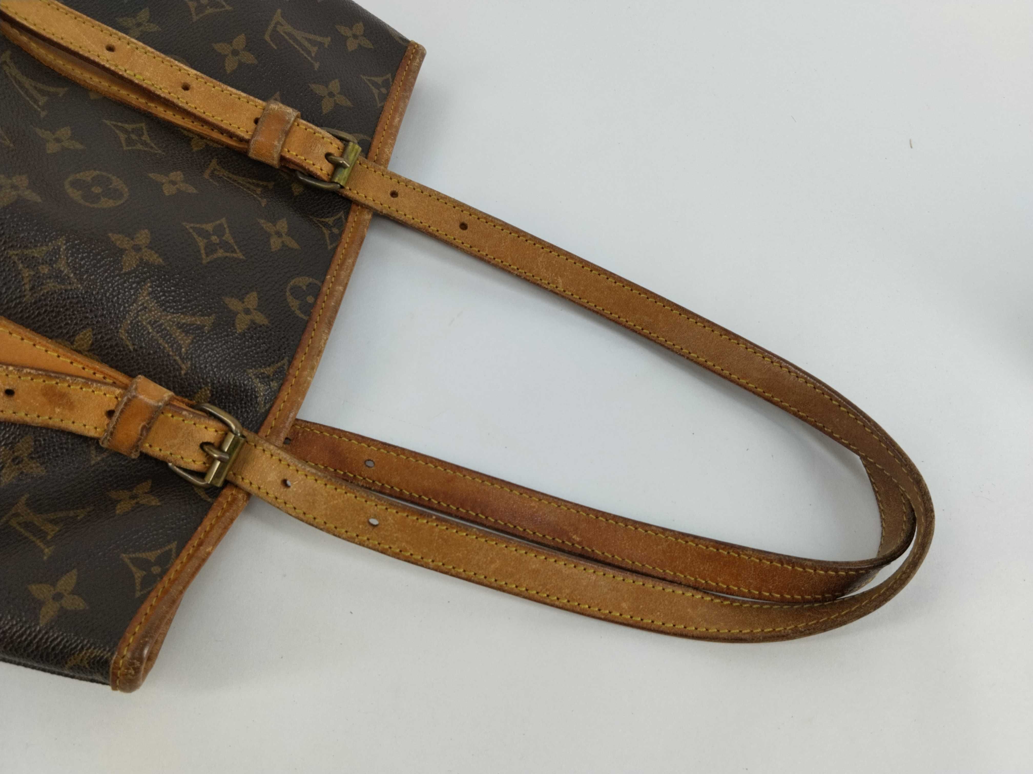 Monogram LV Monogram Bucket 27 M42236 Tote Bag — view 3