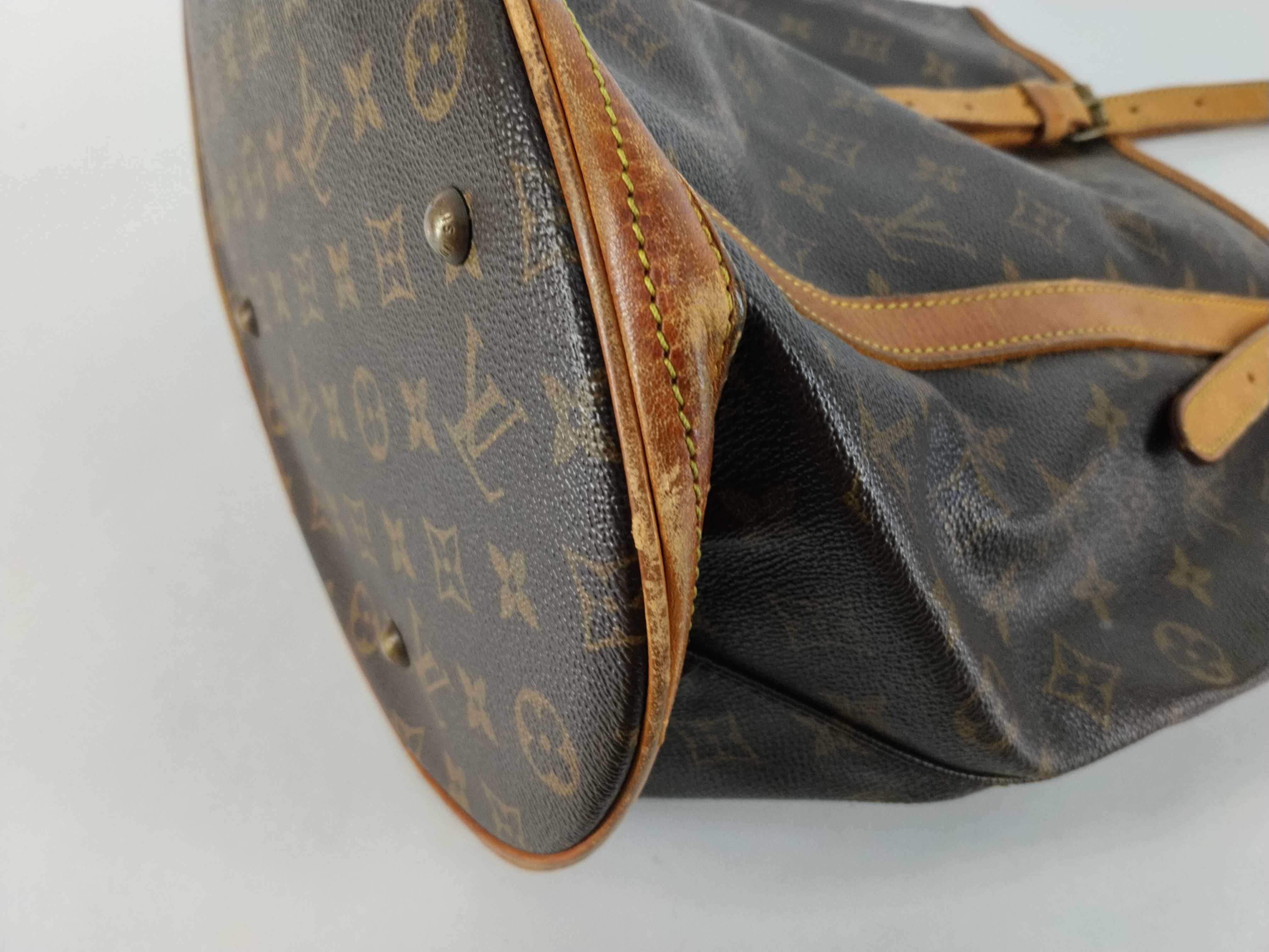 Monogram LV Monogram Bucket 27 M42236 Tote Bag — view 6