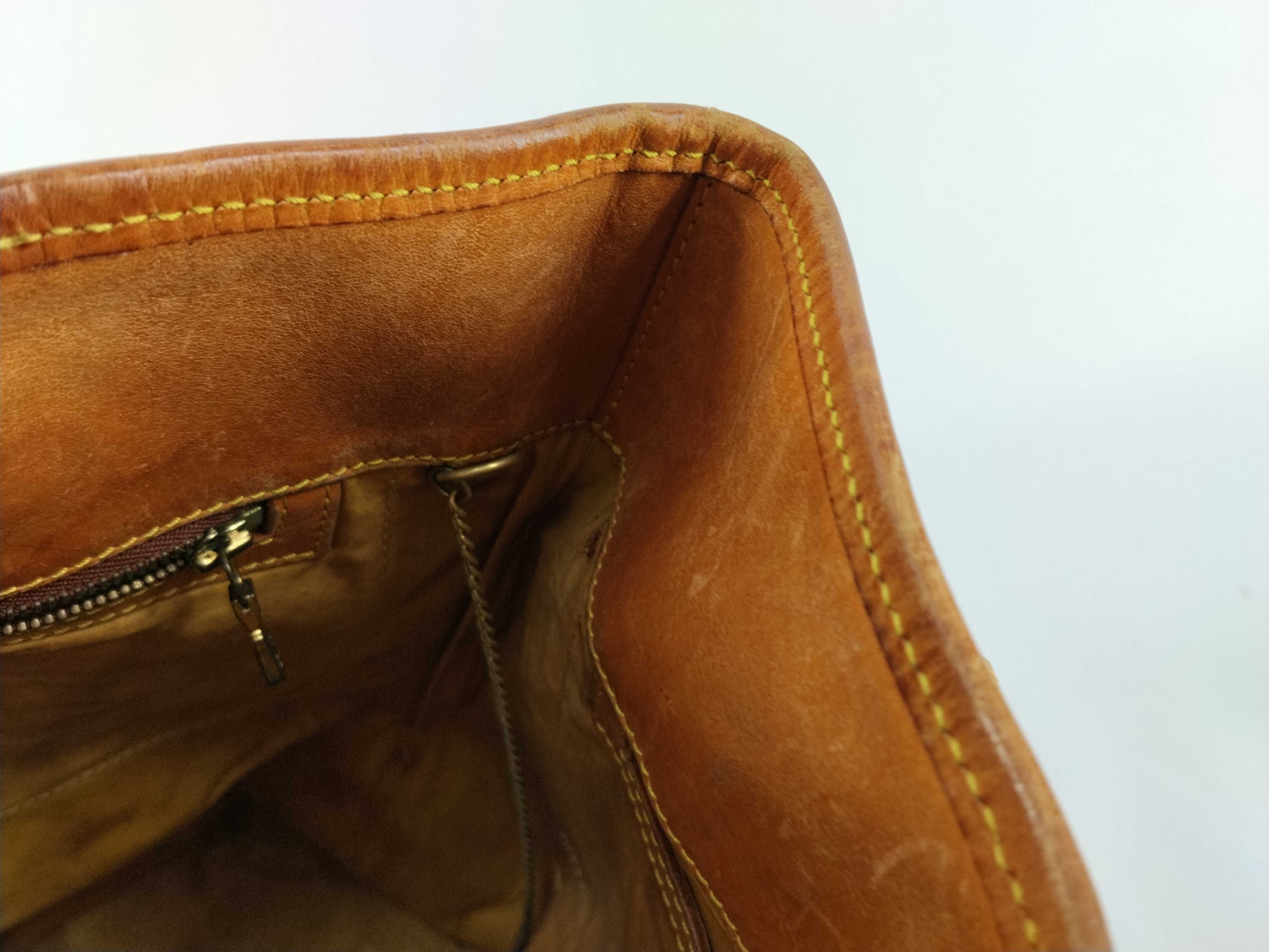 Monogram LV Monogram Bucket 27 M42236 Tote Bag — view 10