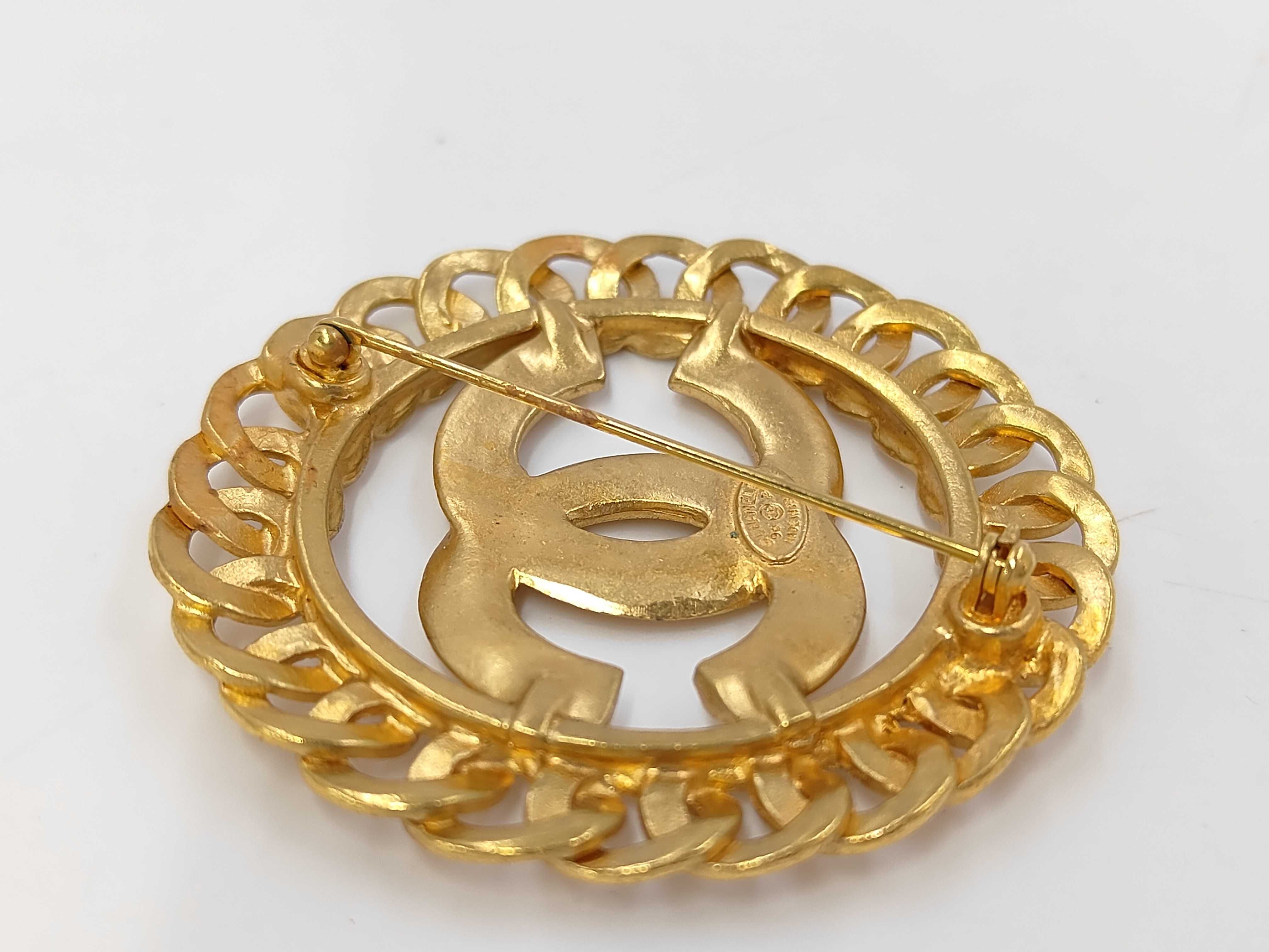 Coco Mark Chain 96P Gold Color Brooch — view 4