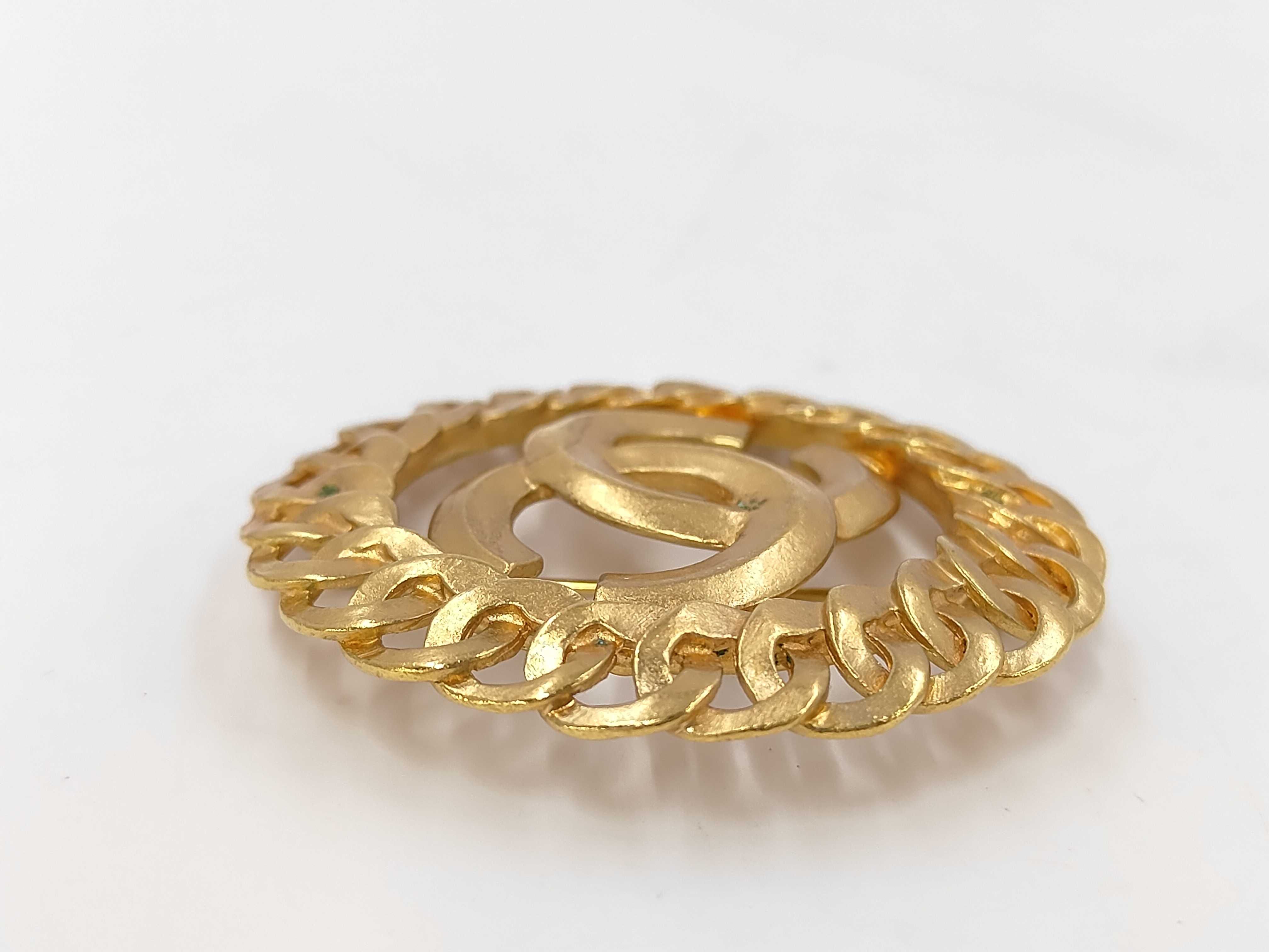 Coco Mark Chain 96P Gold Color Brooch — view 5