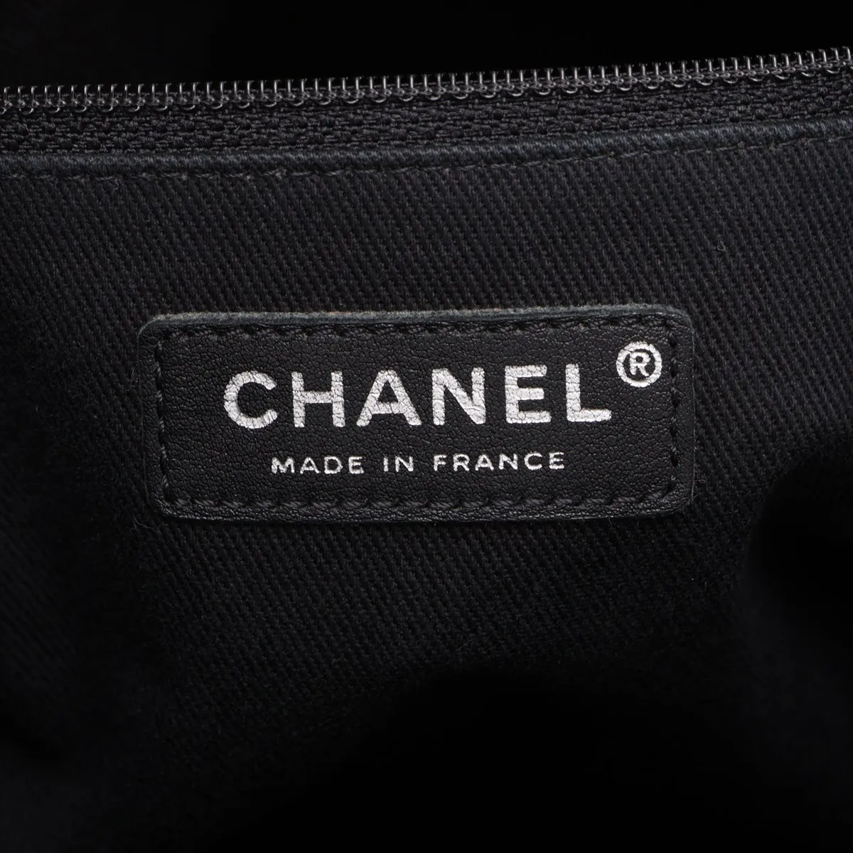 Coco Mark Caviar Skin Chain Tote Bag, Black with Silver Hardware, Item No. 15999357 (Serial Number in the 15s range) — view 10