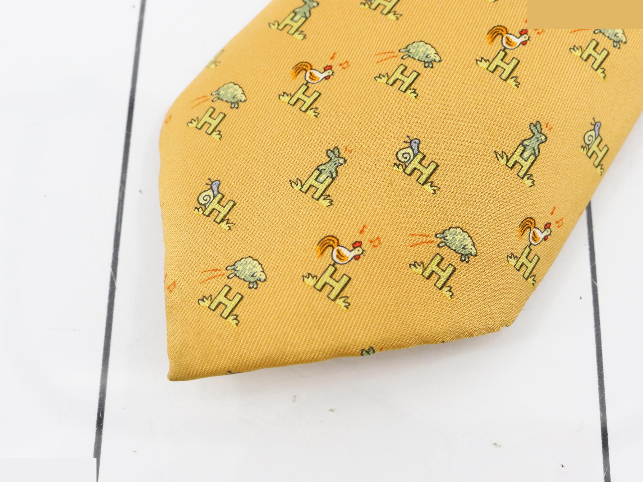 Silk twill tie, 7cm, with H tag. — view 3