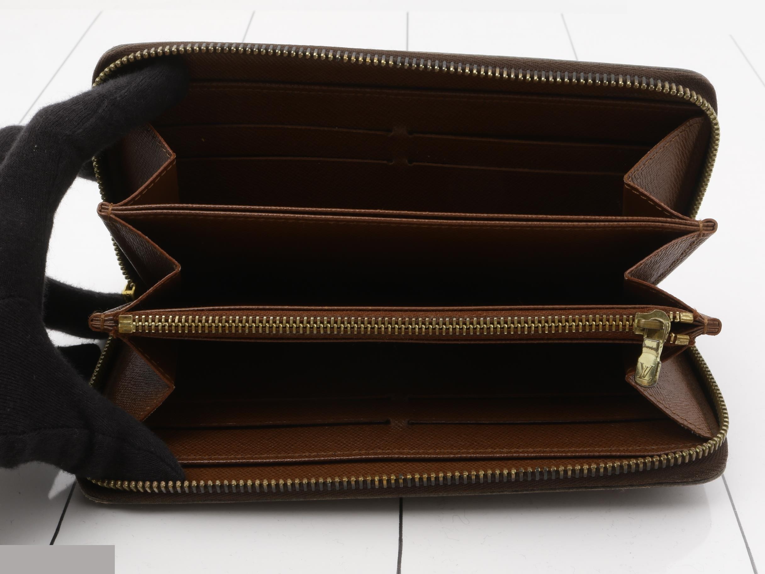 Zippy Wallet — view 4
