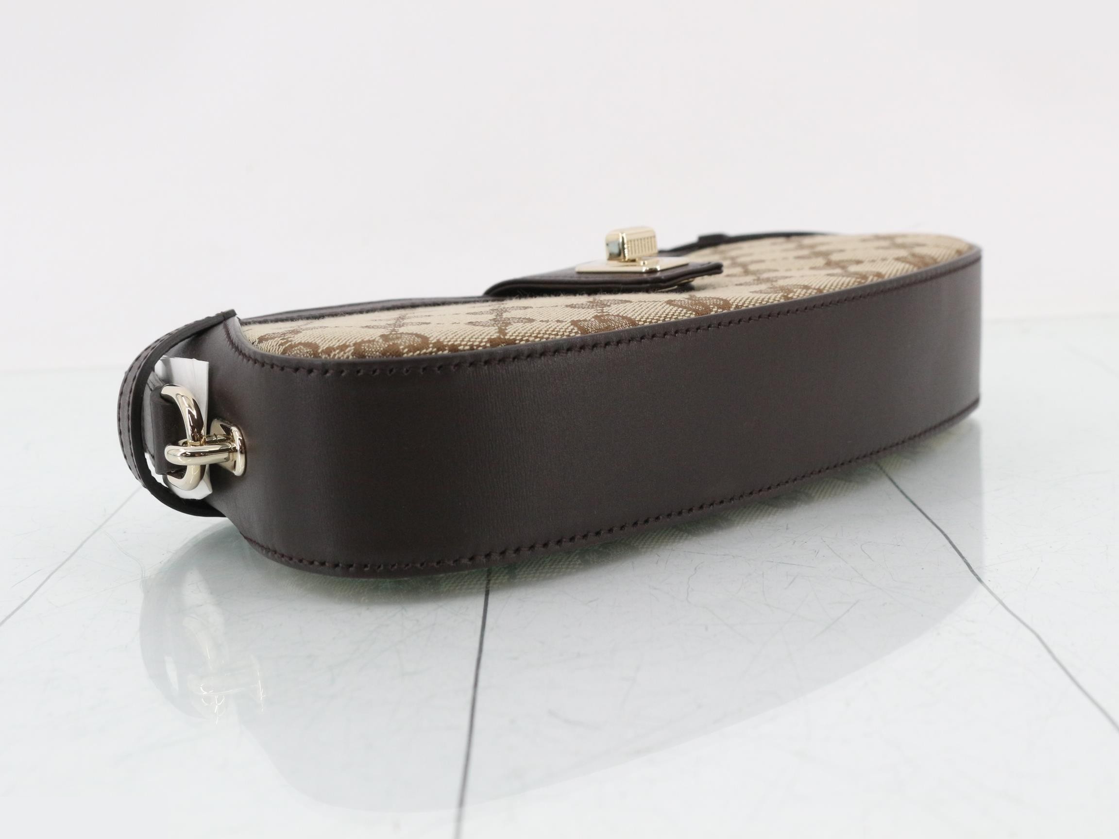 shoulder pouch — view 5