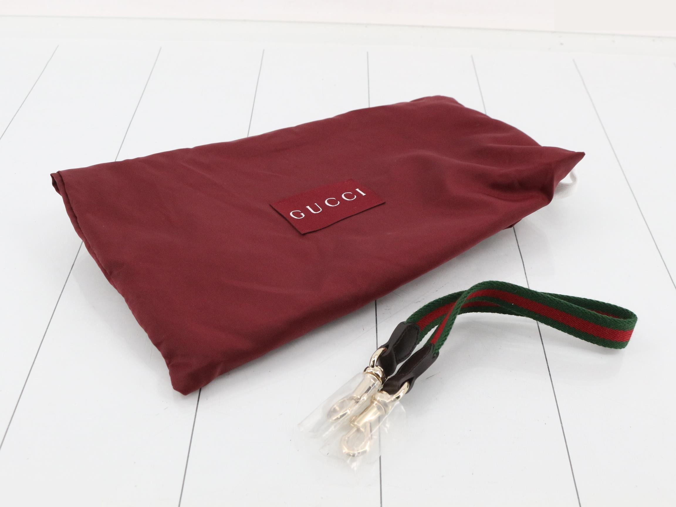shoulder pouch — view 7