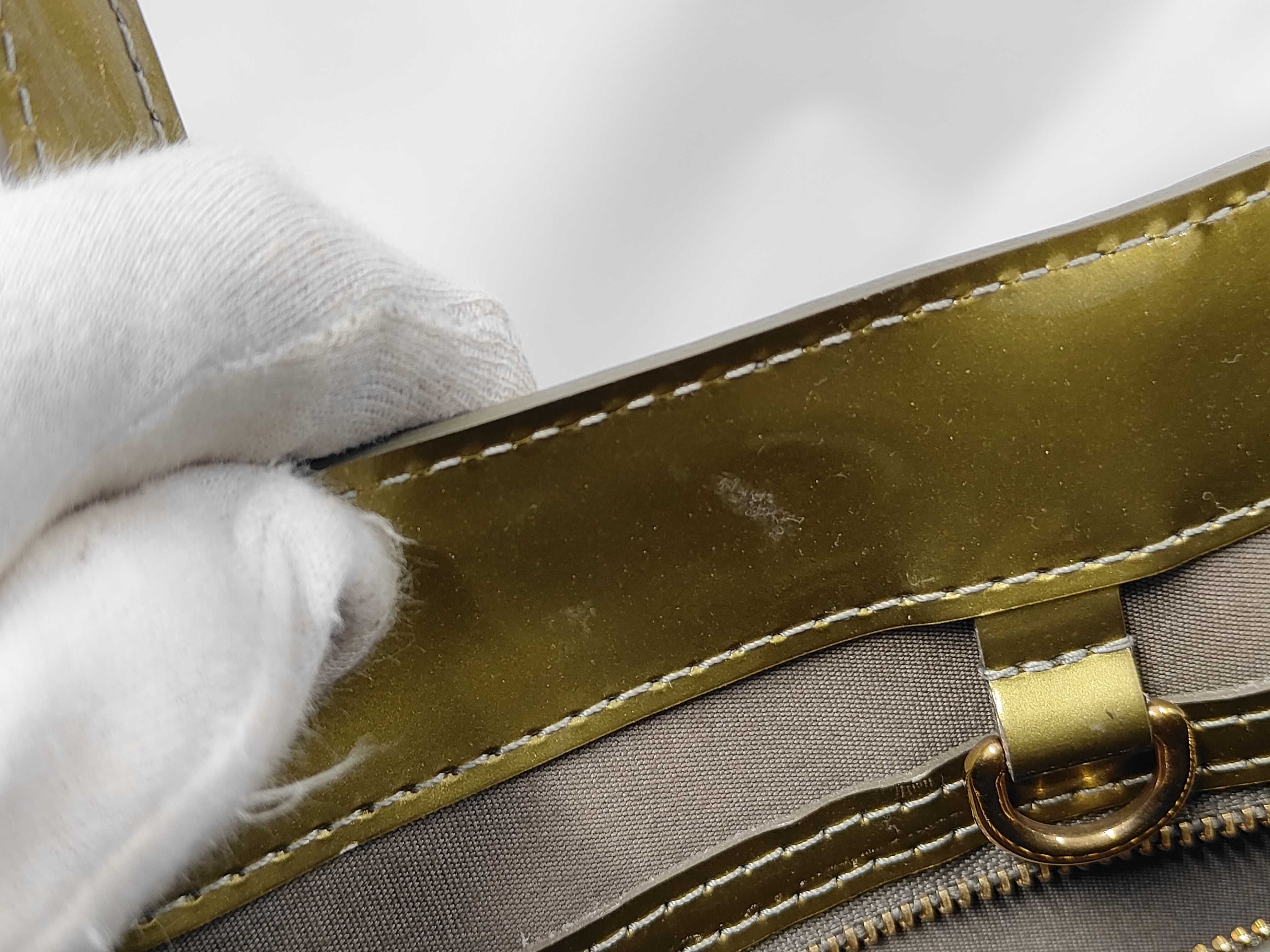 M91627 Vernis Wilshire PM Handbag — view 10