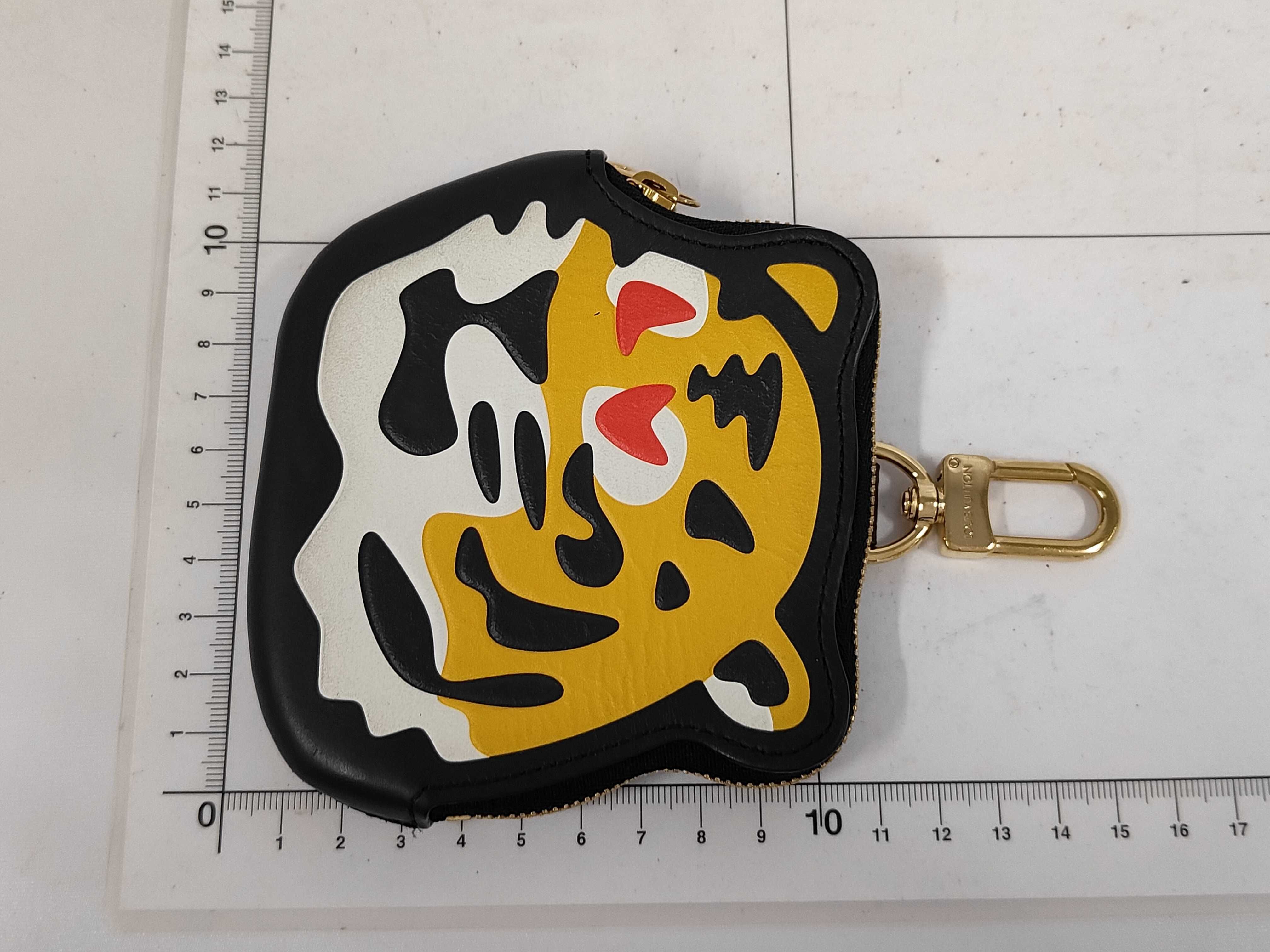 x NIGO Monogram Coin Card Holder M81078 RFID detected Coin Case — view 3