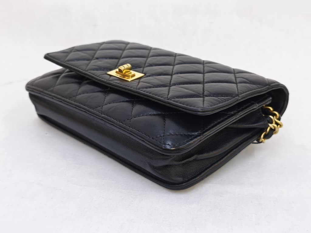 WOC BLACK QUILTED LAMBSKIN GHW — view 4