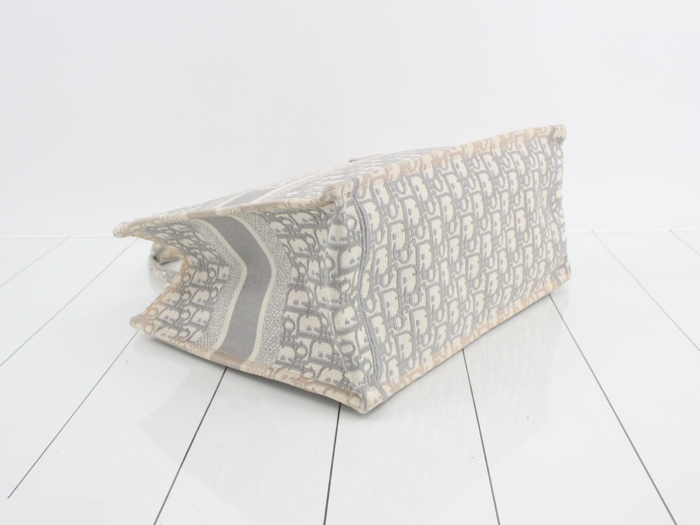 Book Tote — view 5