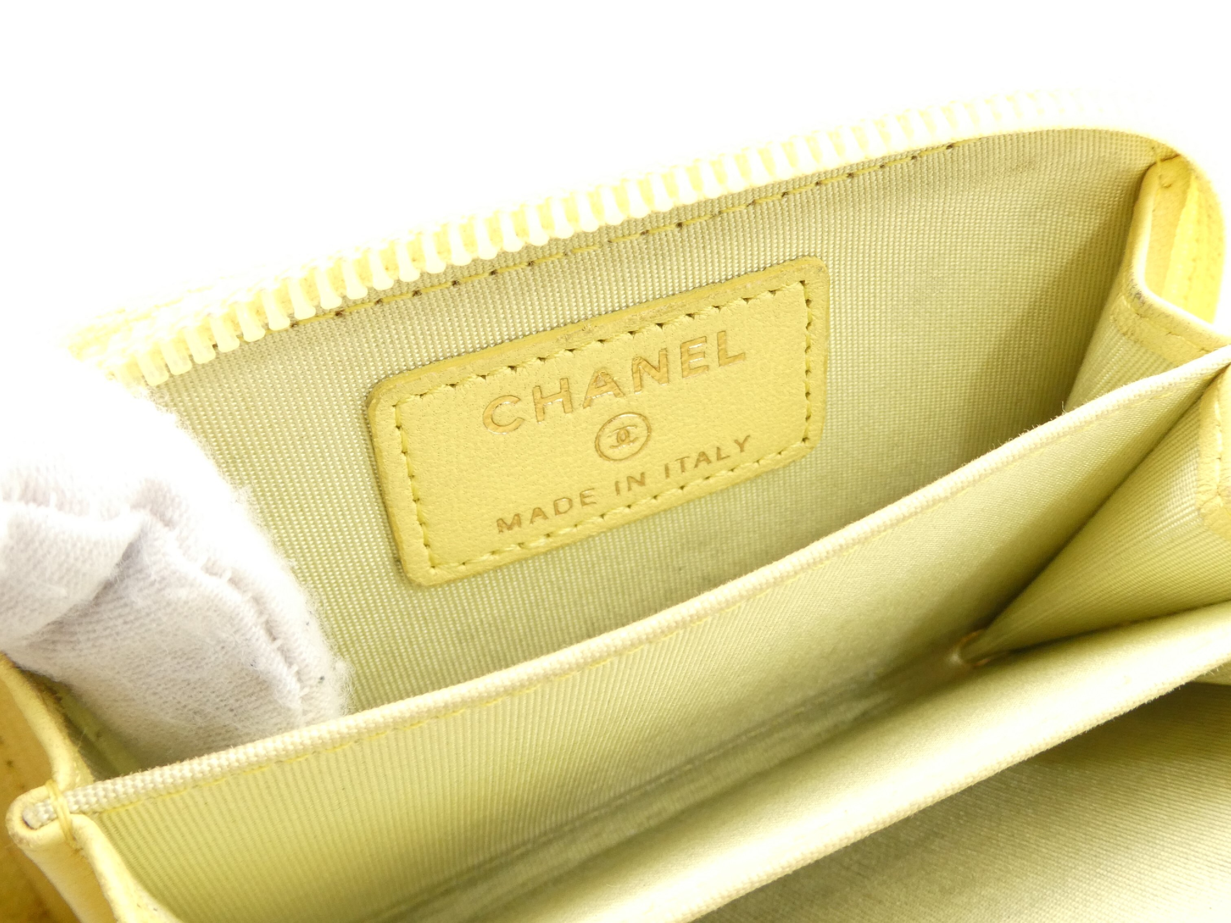 Boy Chanel V-stitch Coco Mark Coin Case — view 8
