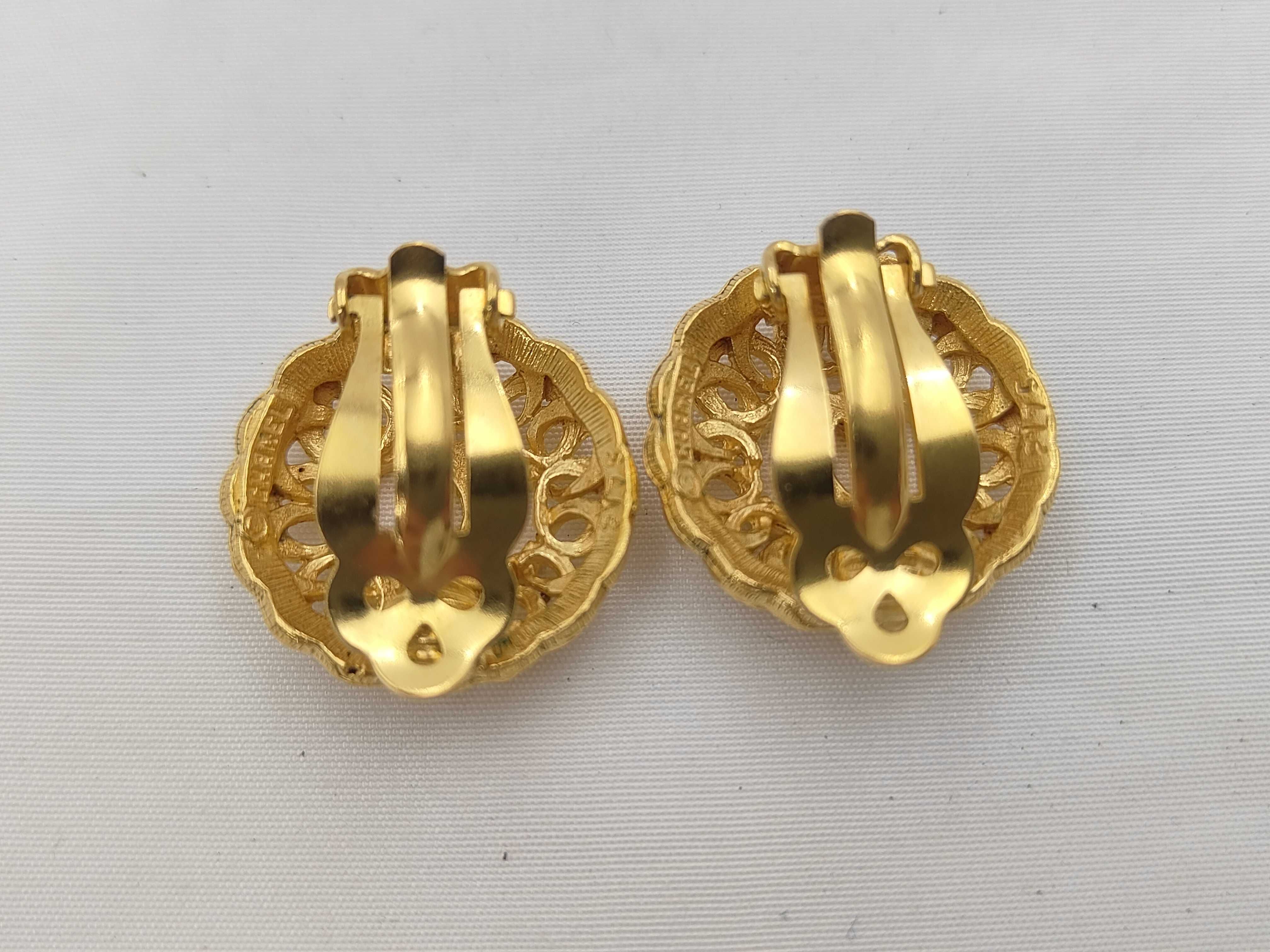 earrings — view 2