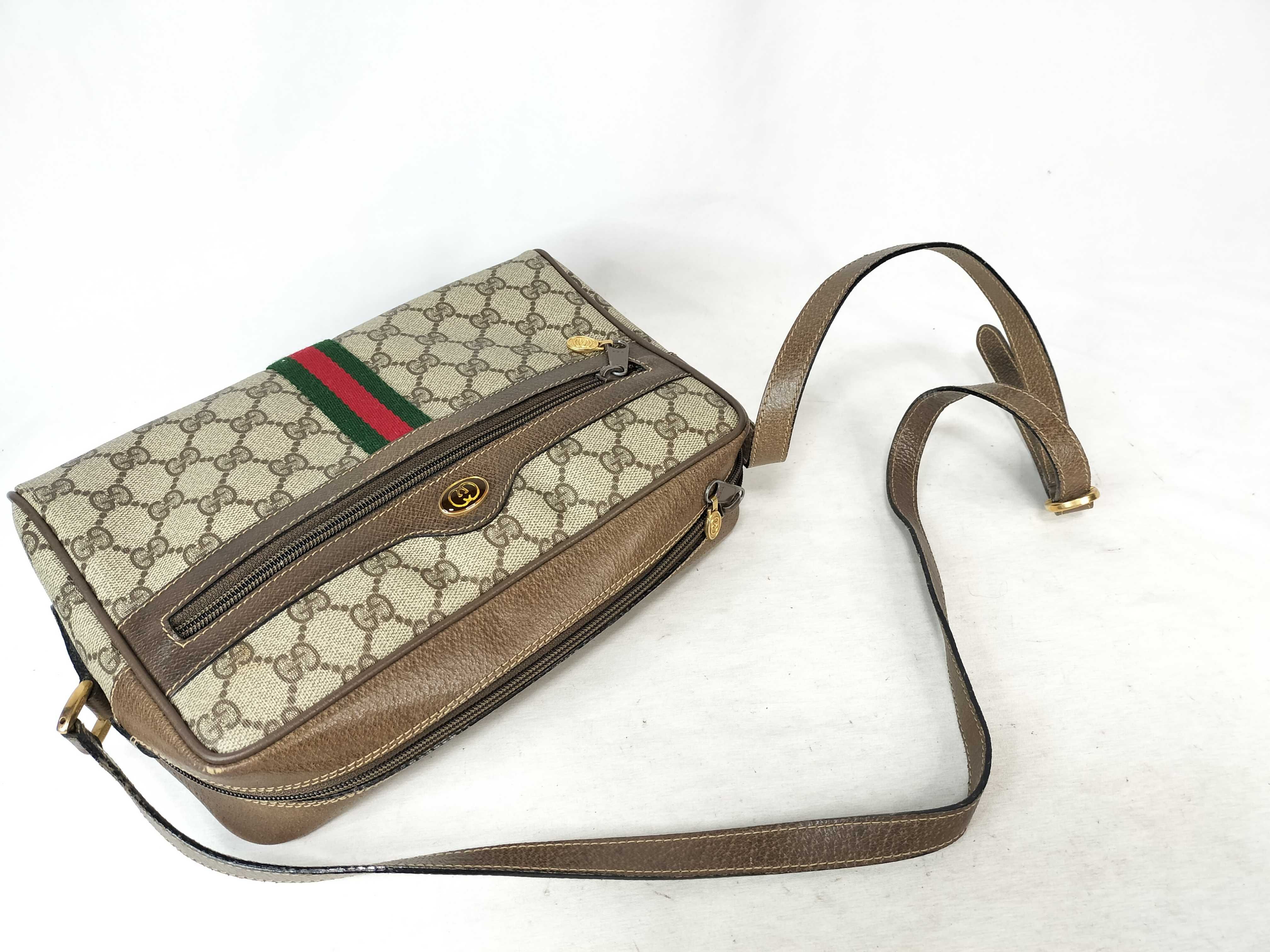 GG Supreme Gucci Shoulder Bag Sherry Shoulder Bag — view 3
