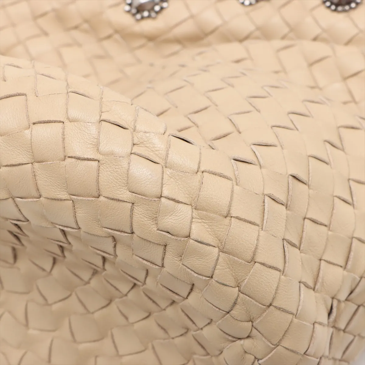 Intrecciato Leather x Bijou Shoulder Bag Beige — view 14