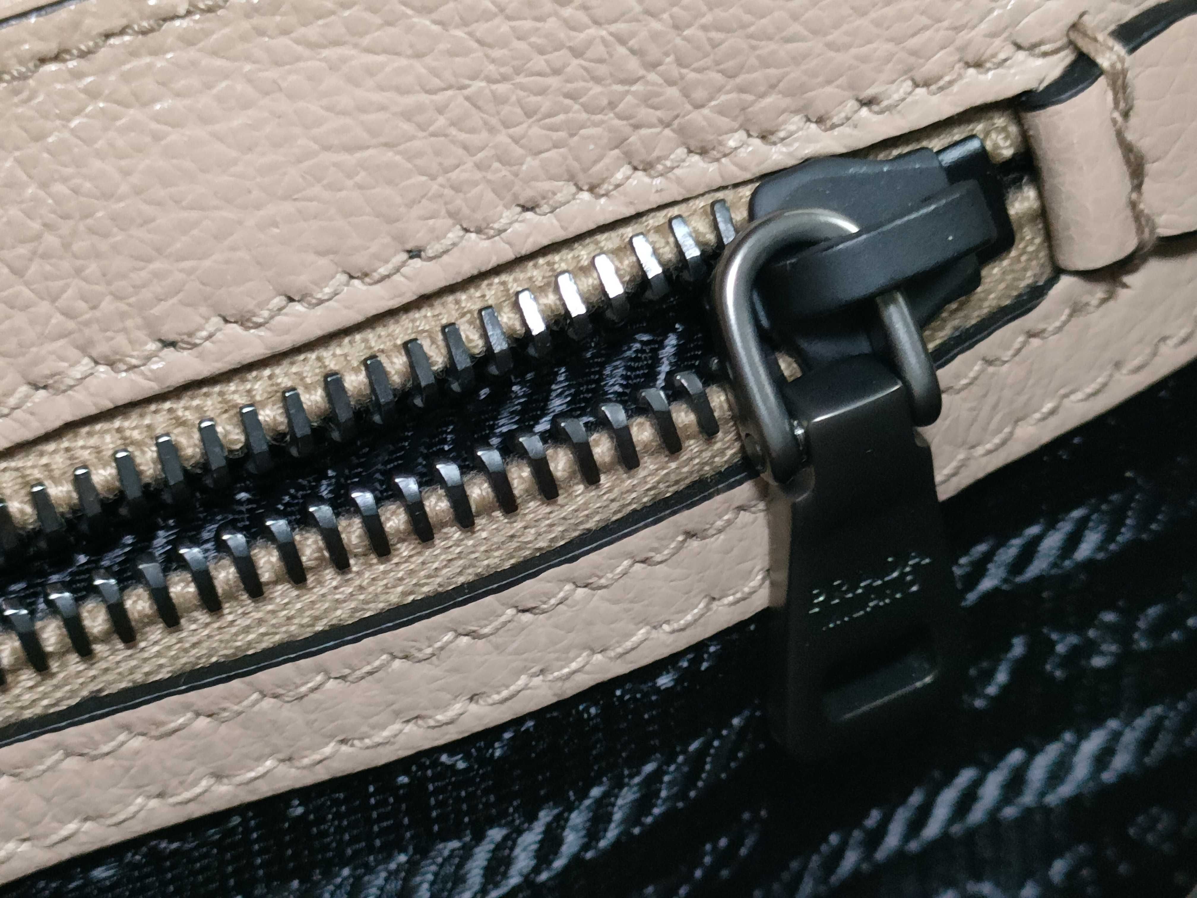 Leather x Stud Chain Shoulder Bag Beige 1BD147 Shoulder Bag — view 11