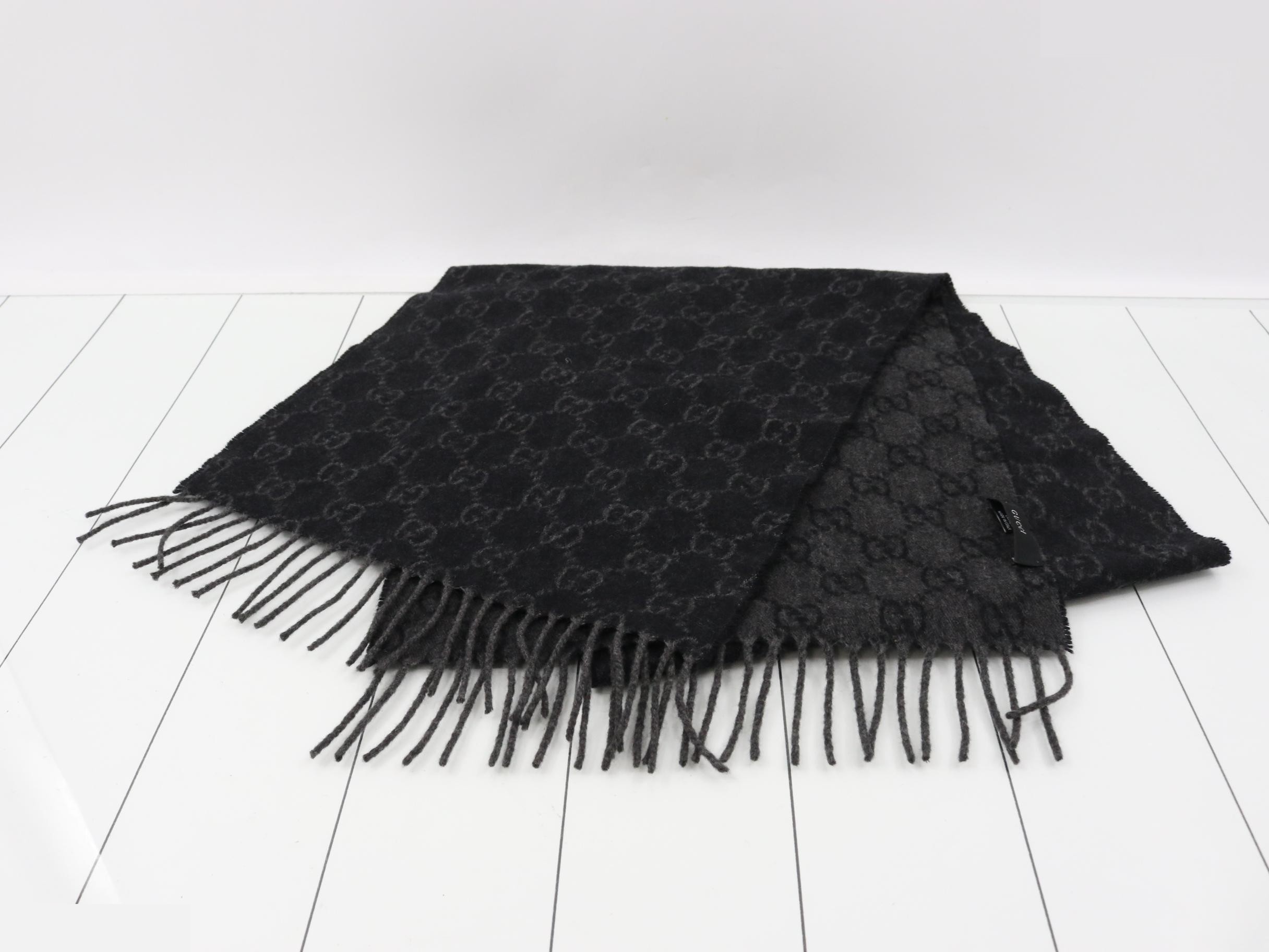 Scarf with GG pattern — view 2