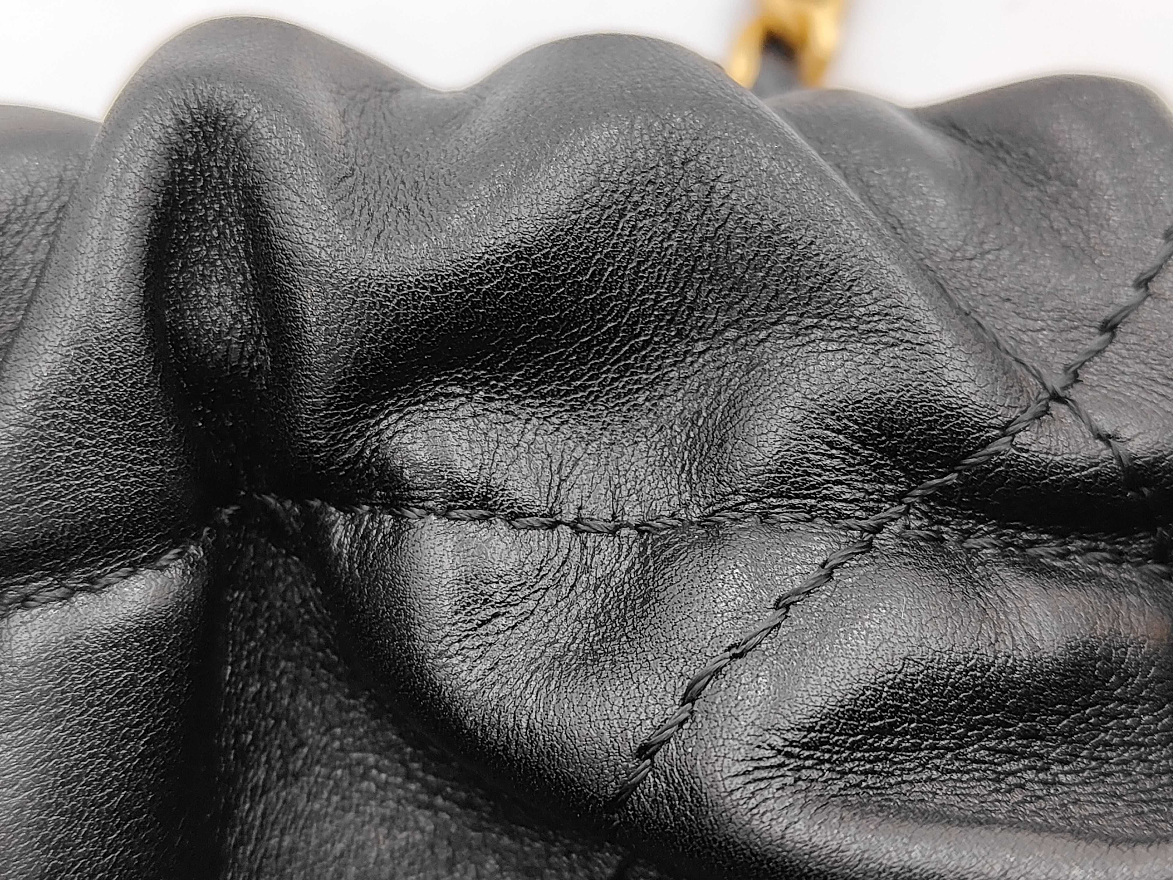 22 Mini Chain Shoulder Bag (Black) — view 11