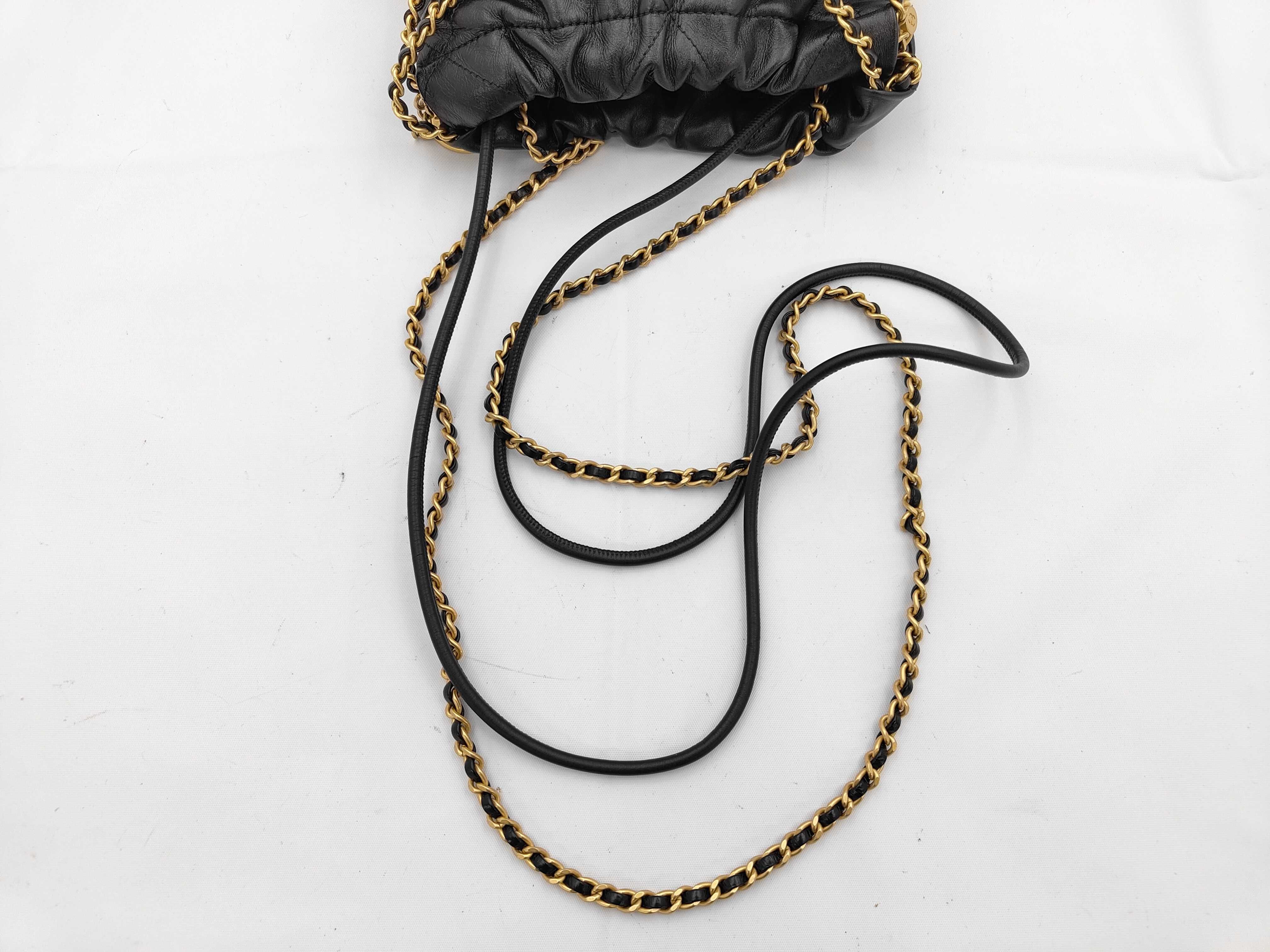 22 Mini Chain Shoulder Bag (Black) — view 3